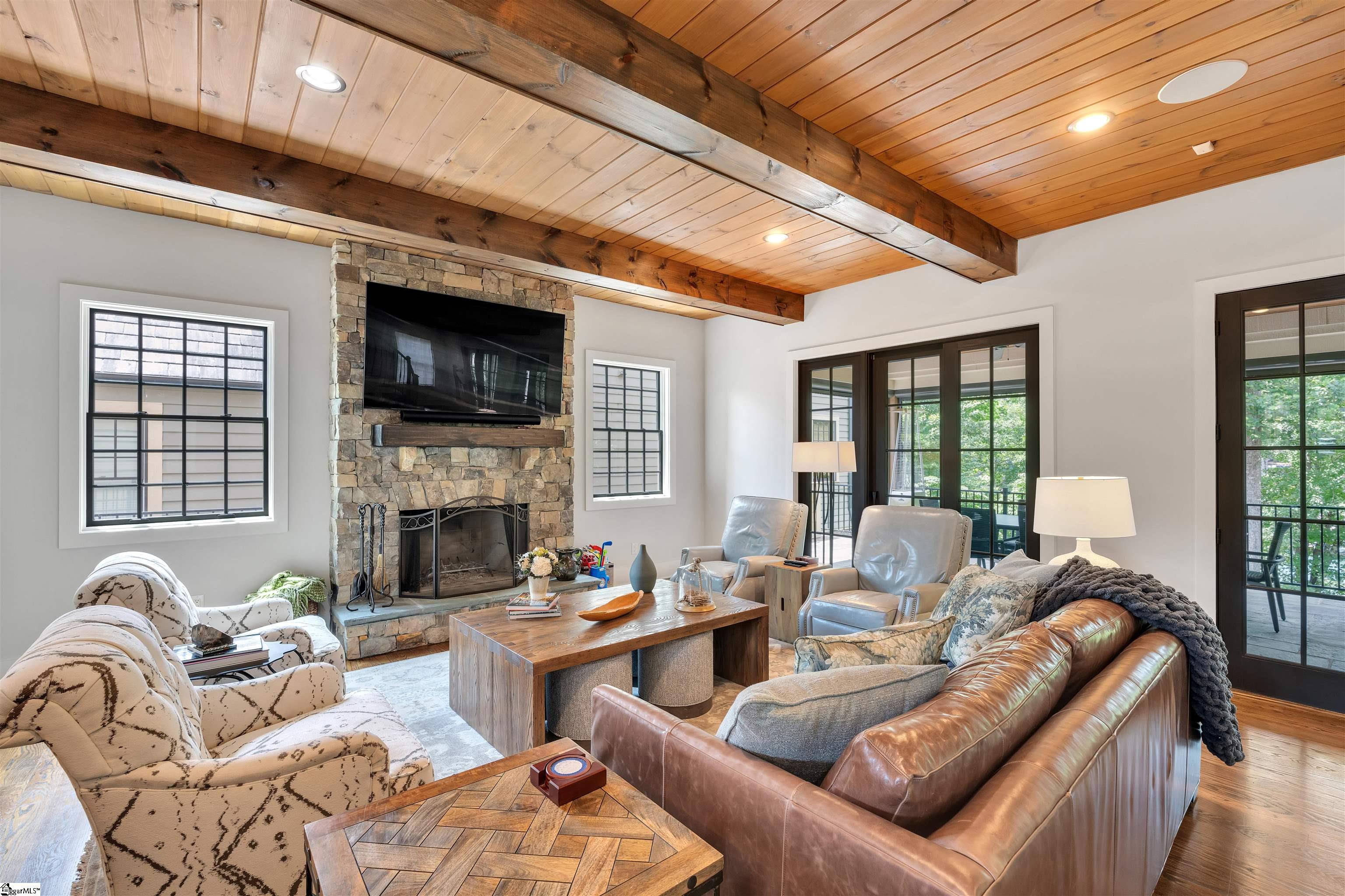 155 Village Point Drive Sunset, SC 29685