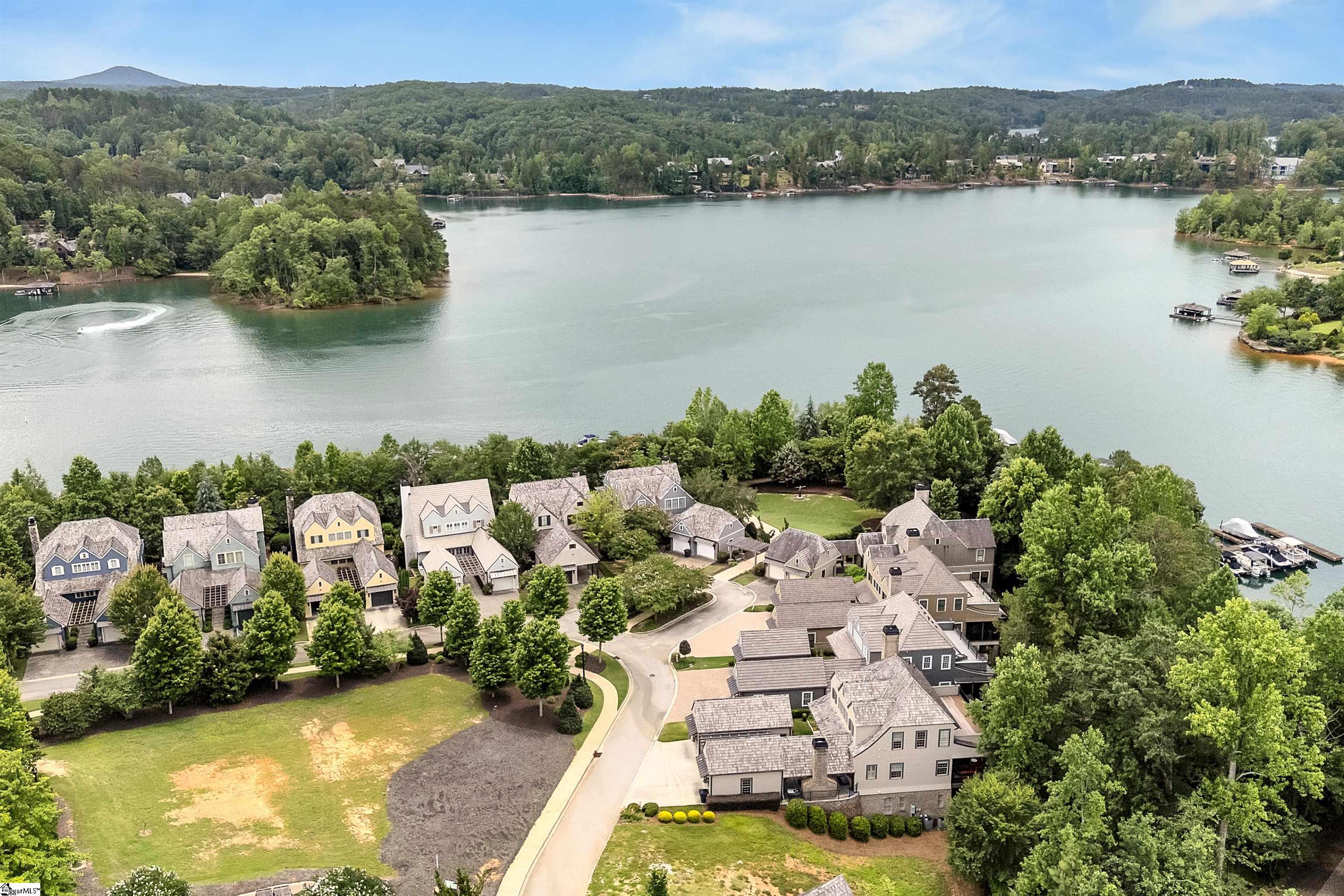 155 Village Point Drive Sunset, SC 29685