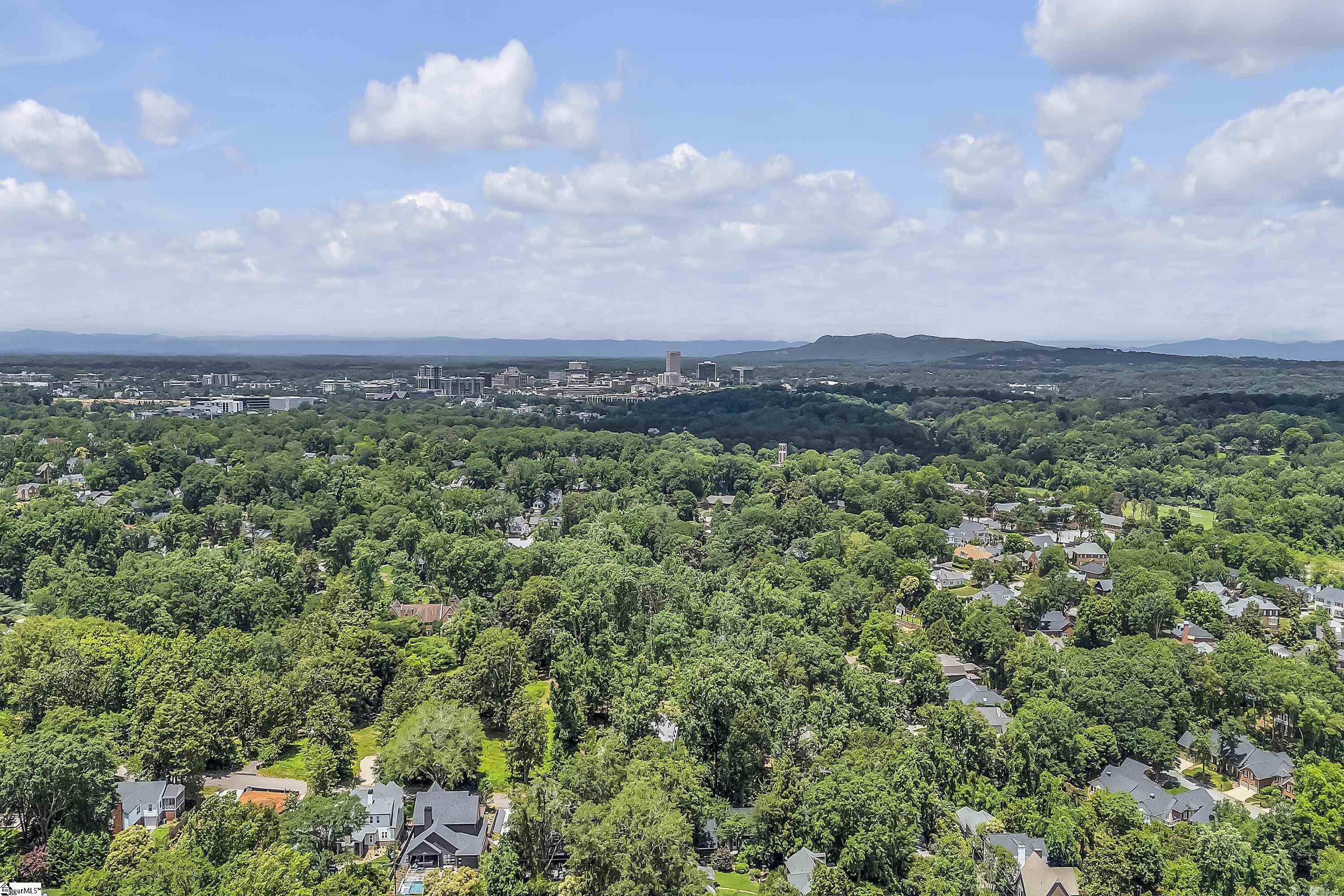 453 Longview Terrace Greenville, SC 29605