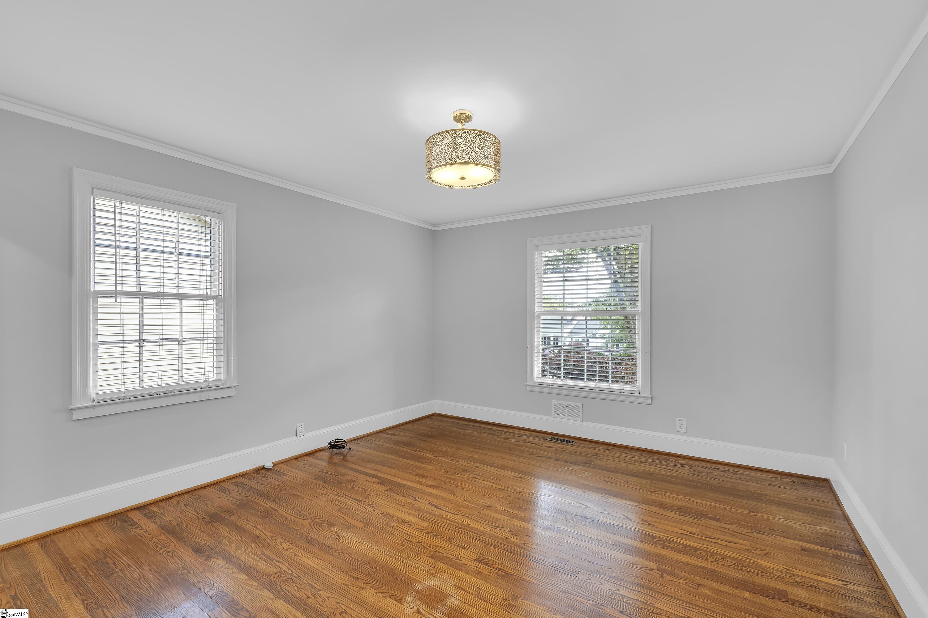 453 Longview Terrace Greenville, SC 29605