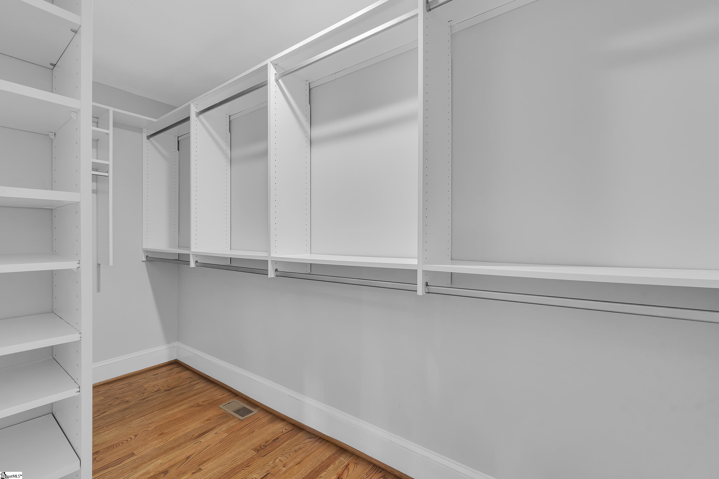453 Longview Terrace Greenville, SC 29605