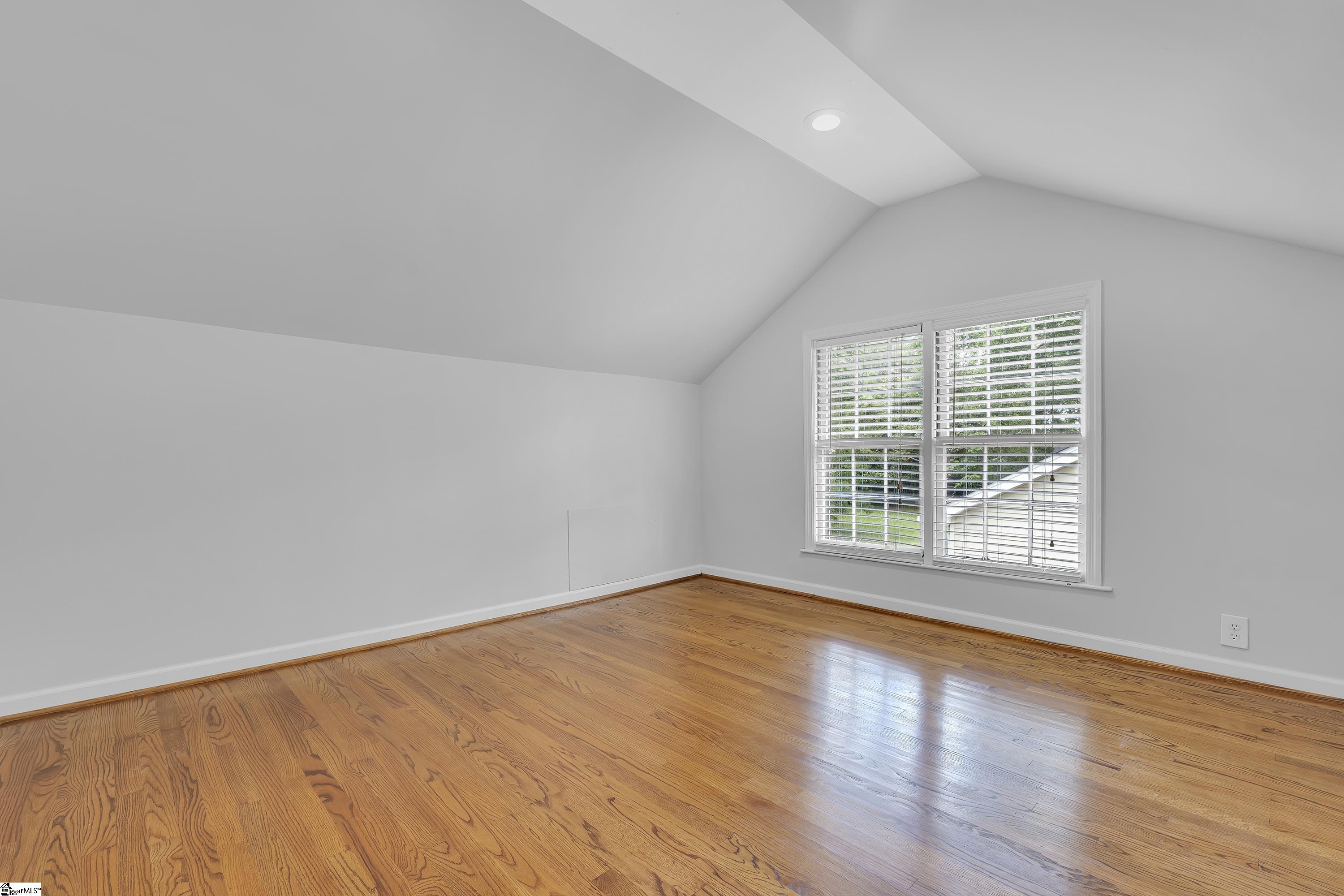 453 Longview Terrace Greenville, SC 29605