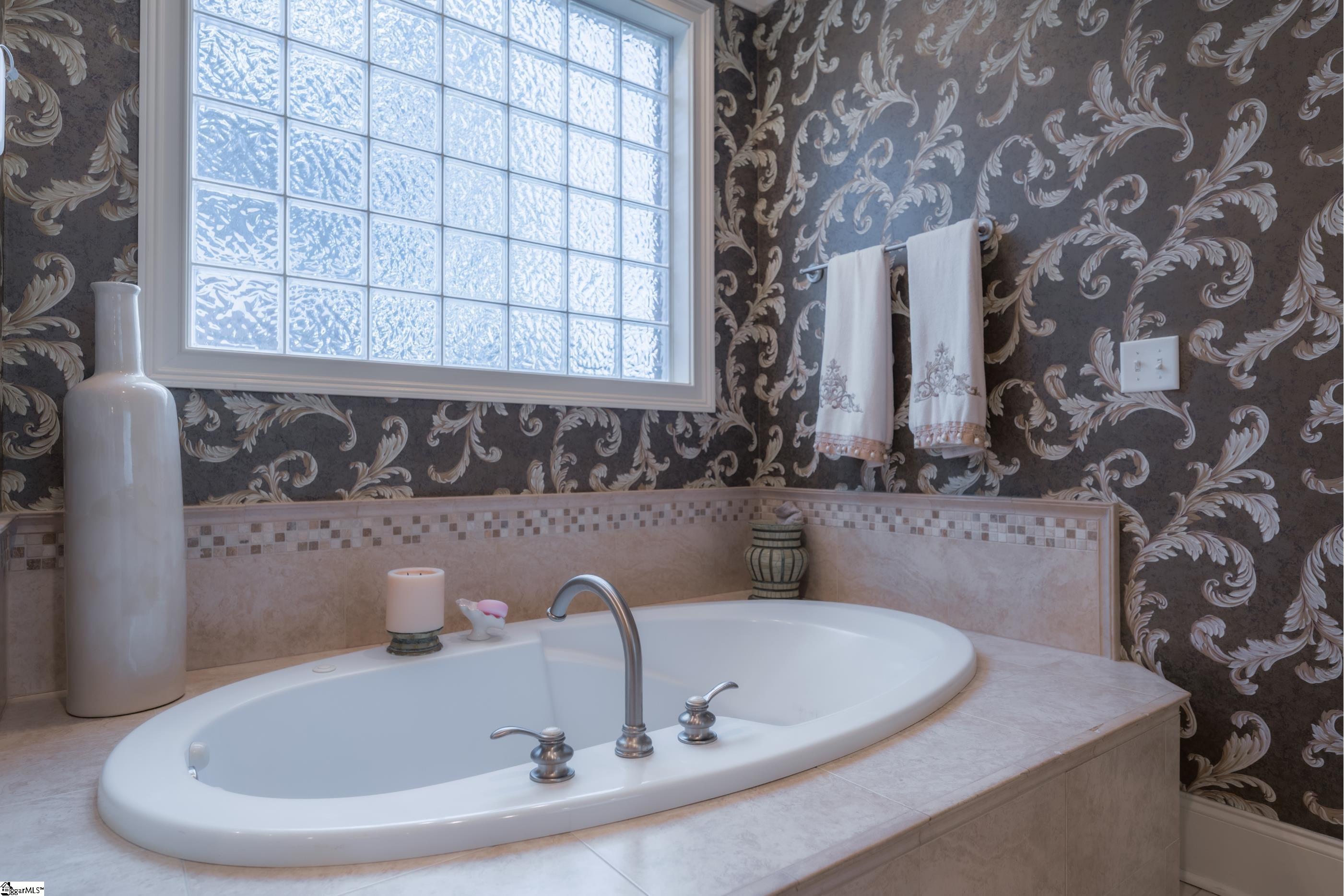 28 Laurel Crest Lane Travelers Rest, SC 29690