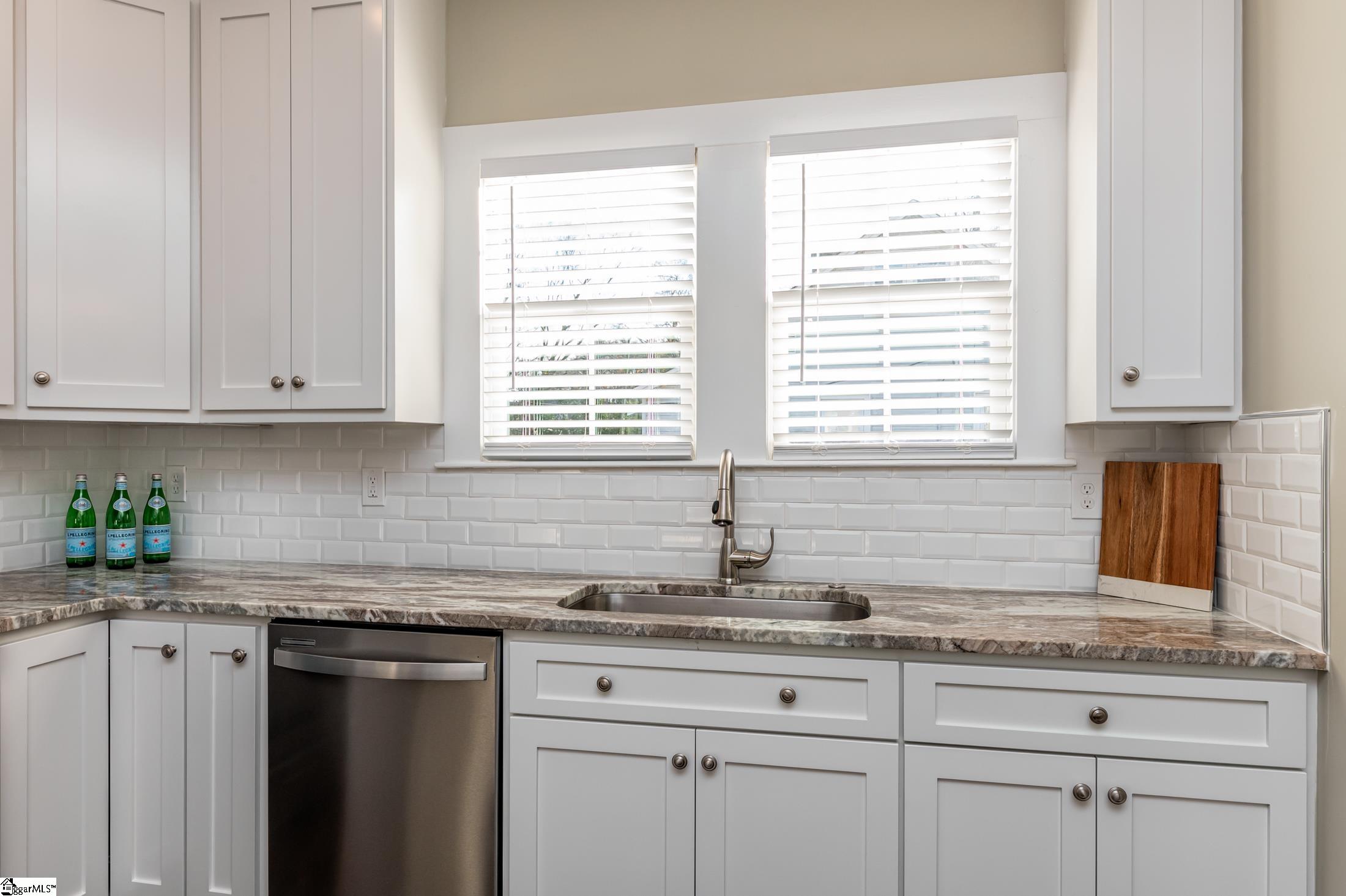 18 Wallace Street Greenville, SC 29605