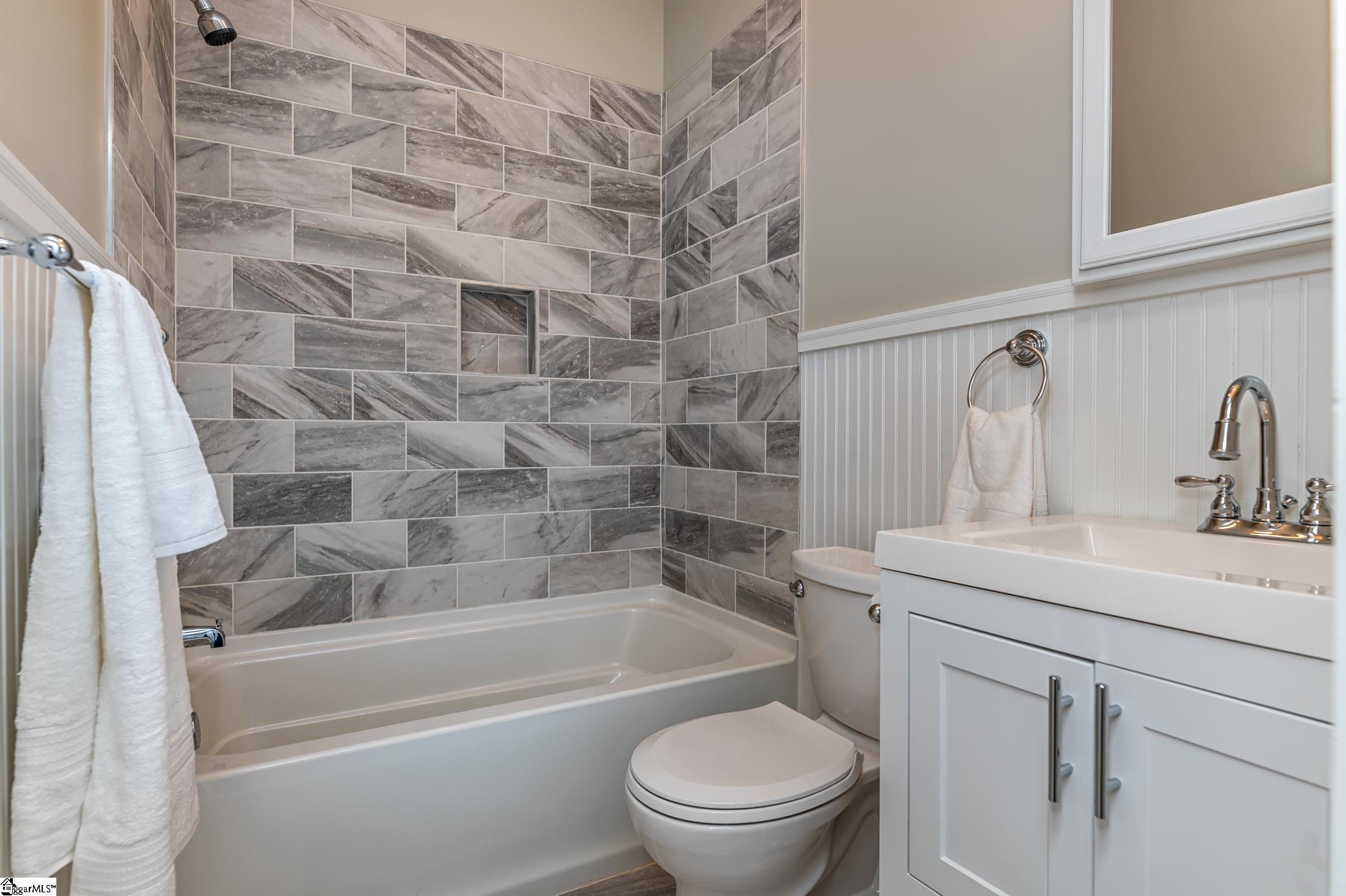 18 Wallace Street Greenville, SC 29605