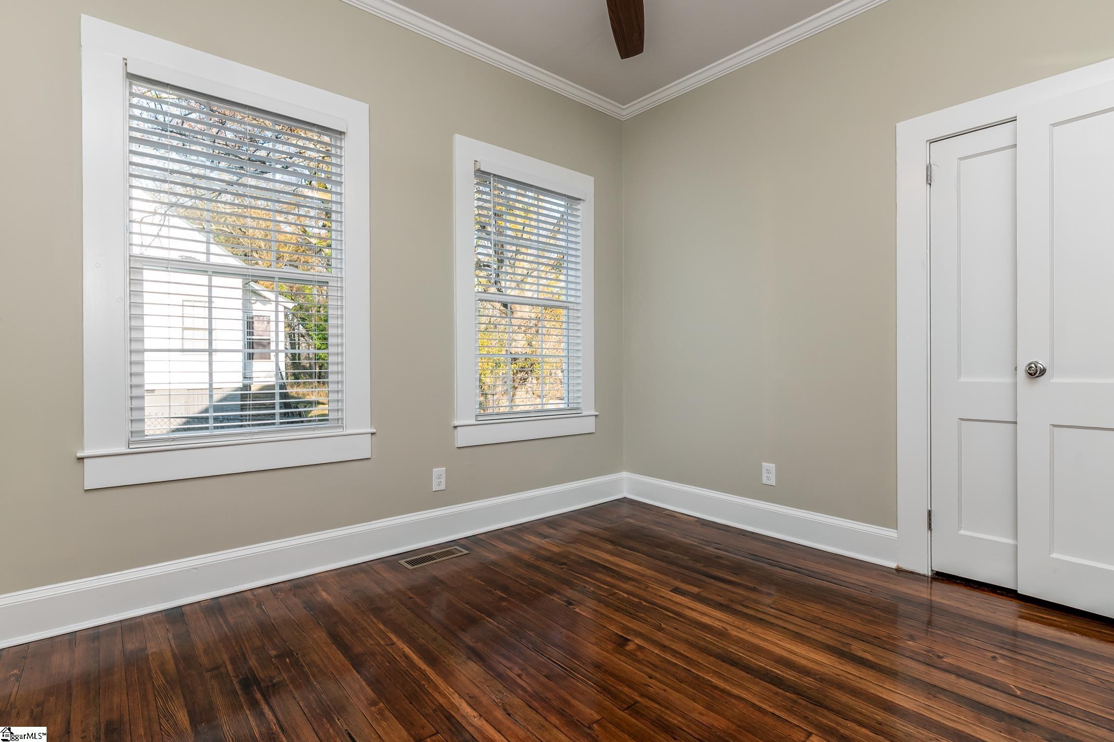 18 Wallace Street Greenville, SC 29605