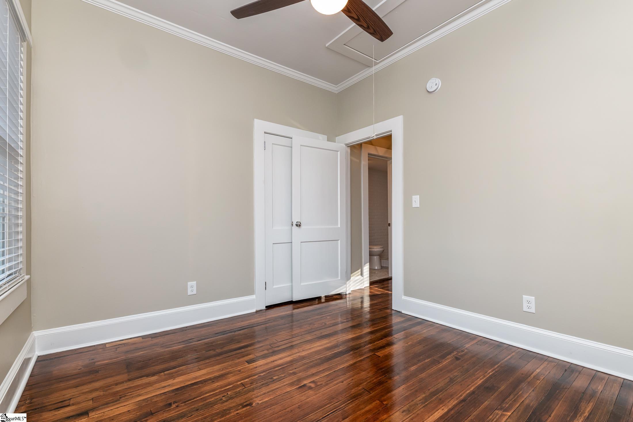 18 Wallace Street Greenville, SC 29605