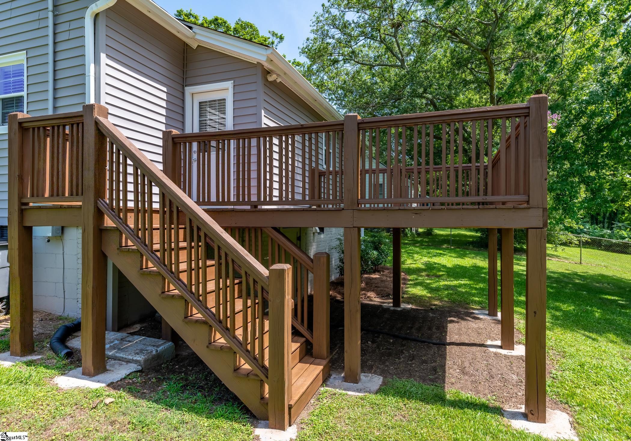 18 Wallace Street Greenville, SC 29605