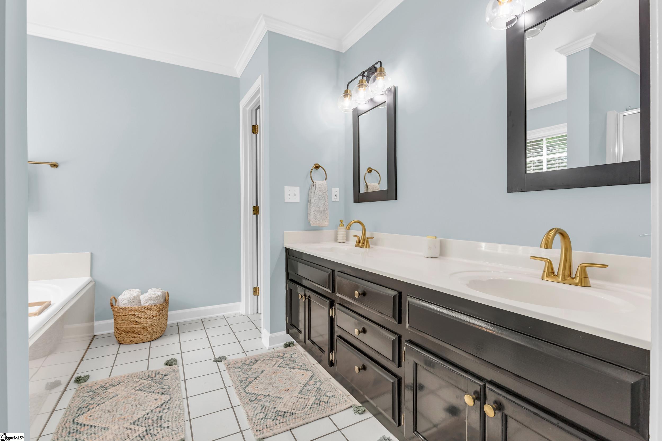 14 Featherwood Court Simpsonville, SC 29680
