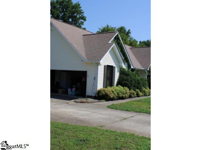 6 W Fairgate Court Simpsonville, SC 29680-6756