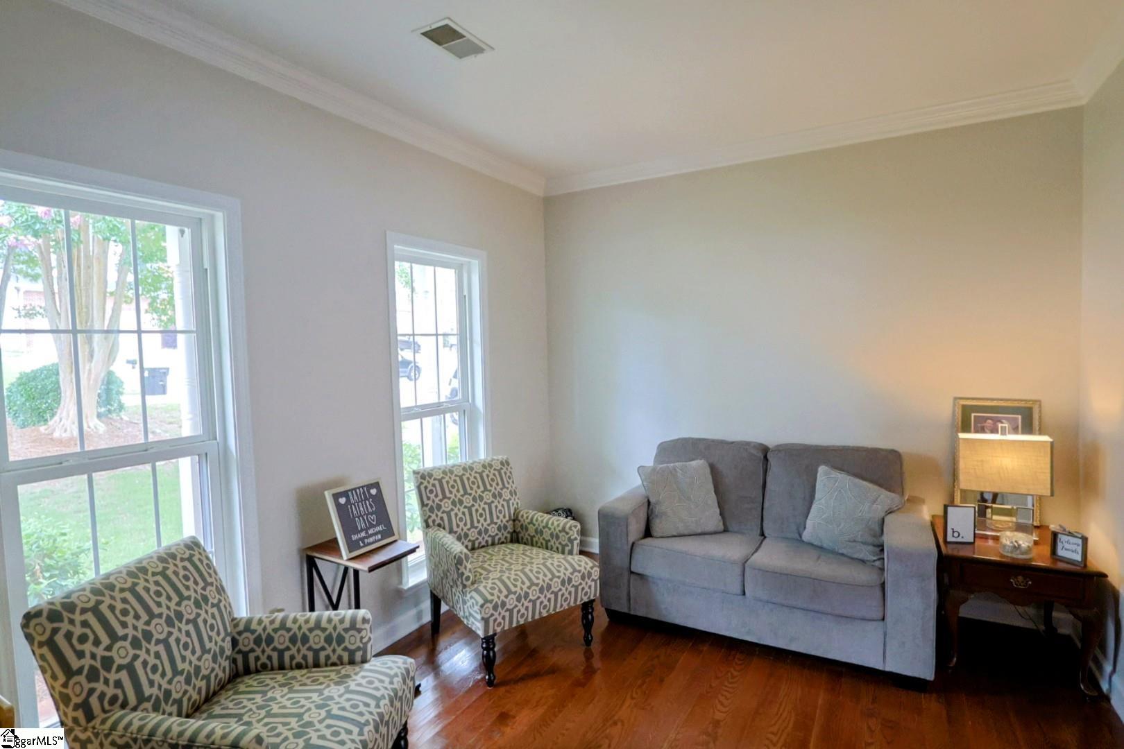 11 Hickory Hollow Court Greenville, SC 29607