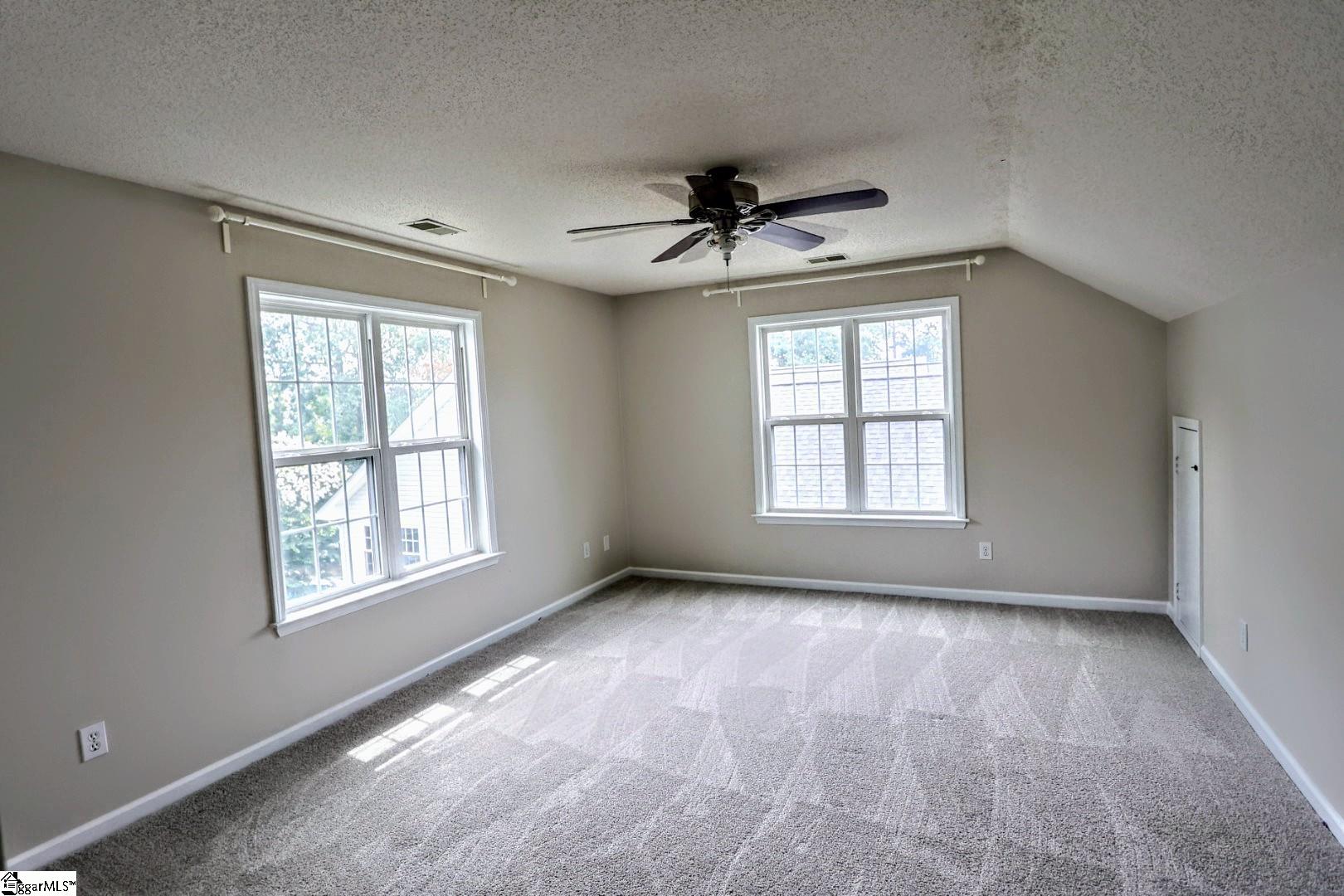 11 Hickory Hollow Court Greenville, SC 29607