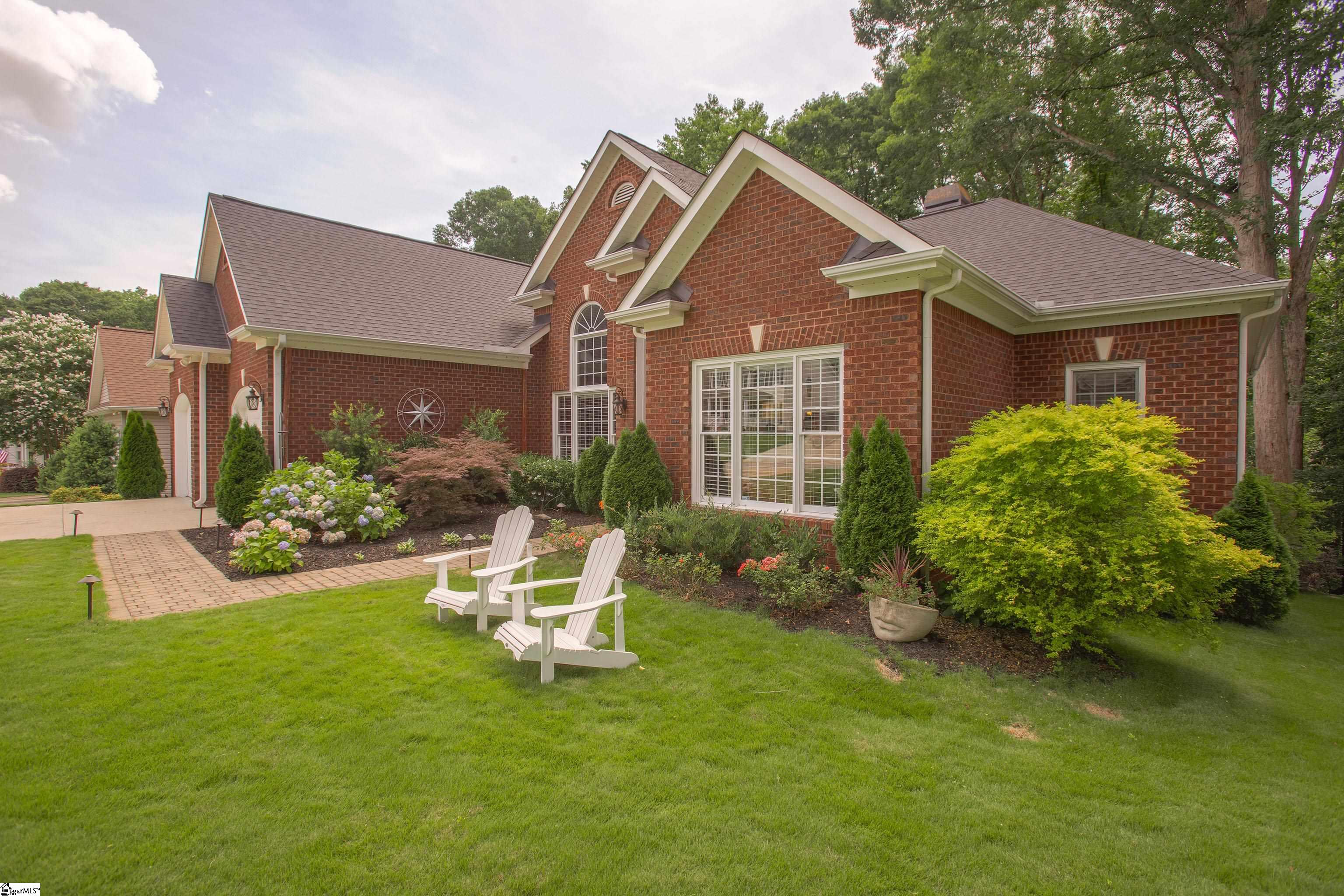 10 Rothesay Street Simpsonville, SC 29681