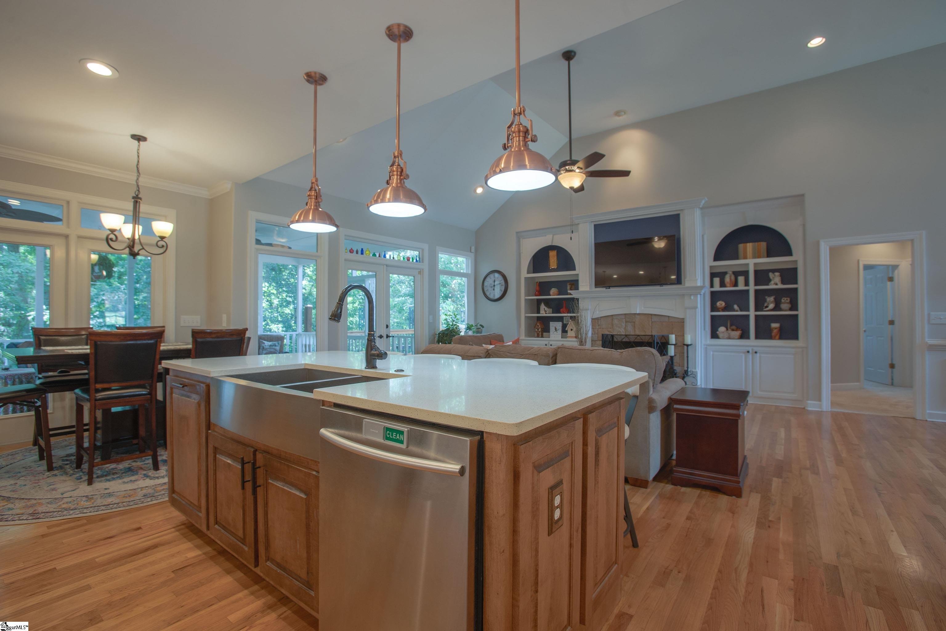 10 Rothesay Street Simpsonville, SC 29681