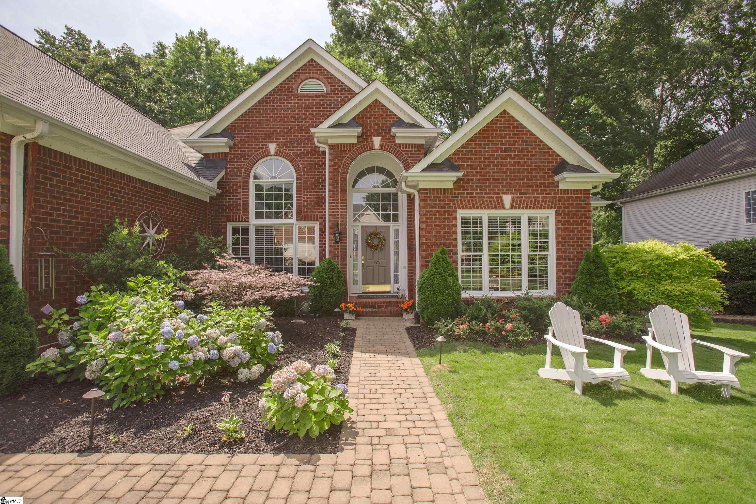 10 Rothesay Street Simpsonville, SC 29681