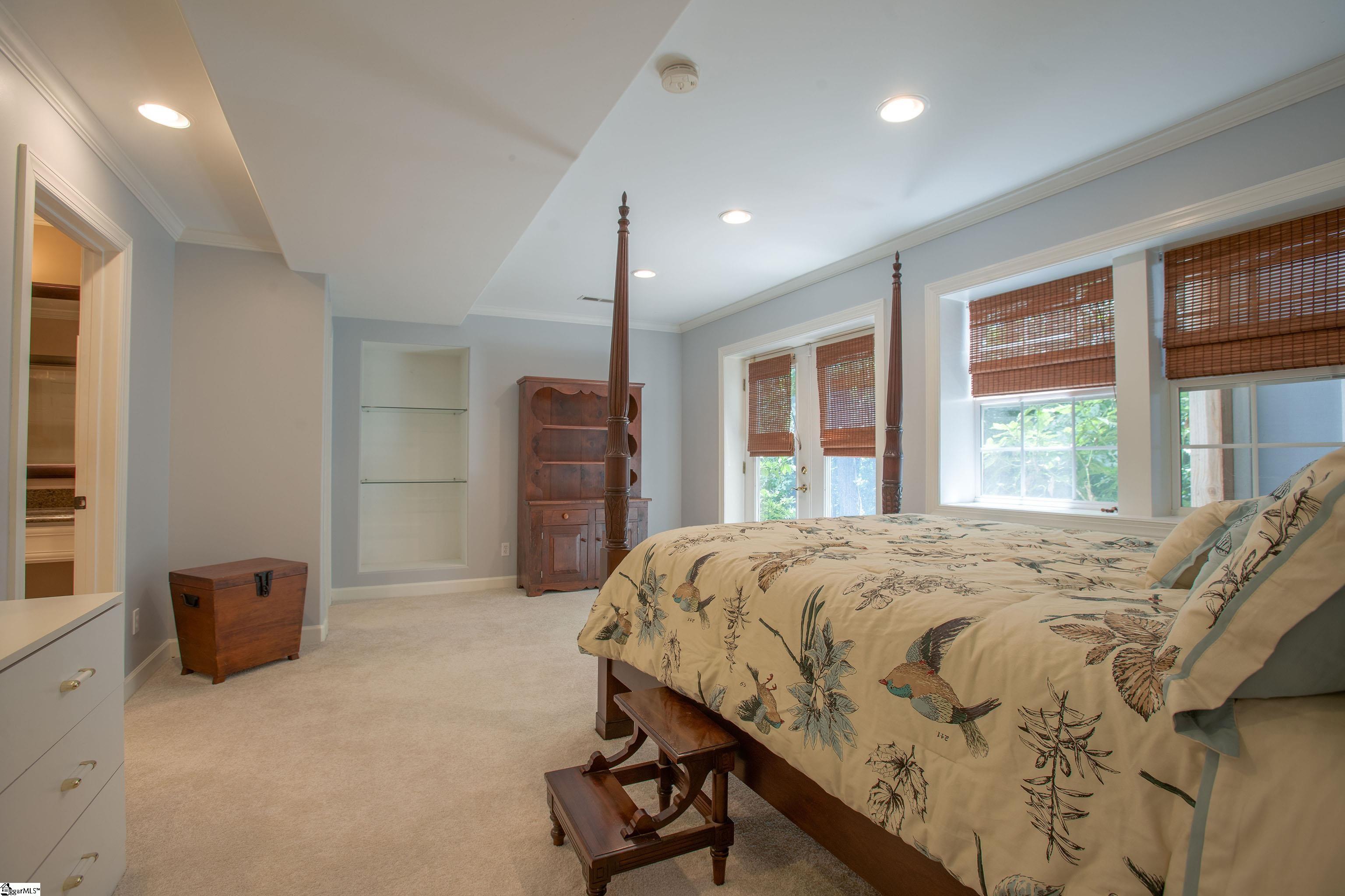 10 Rothesay Street Simpsonville, SC 29681