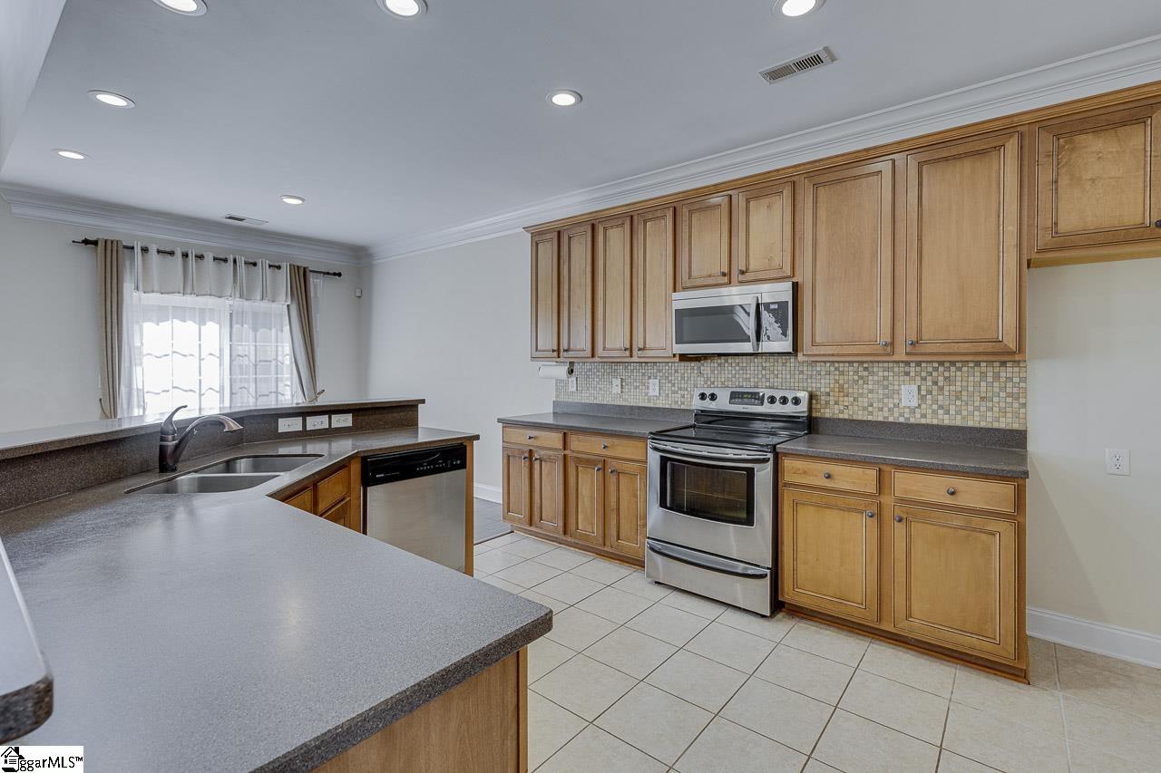 109 Windsor Creek Court Simpsonville, SC 29681