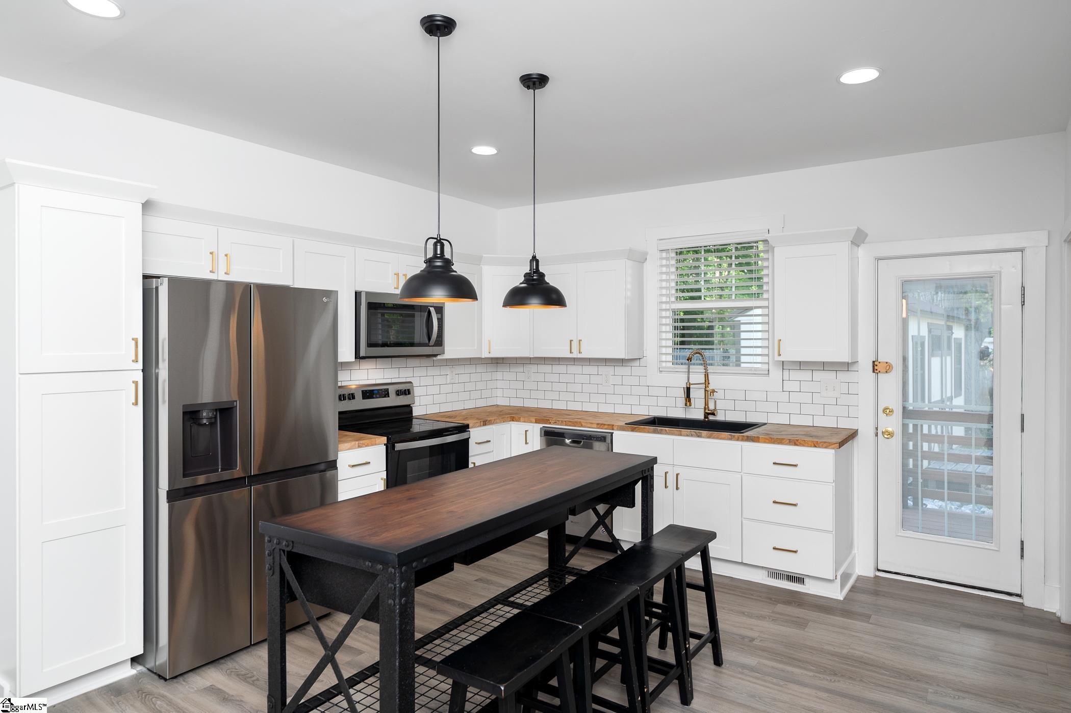 114 E Parker Road Greenville, SC 29611