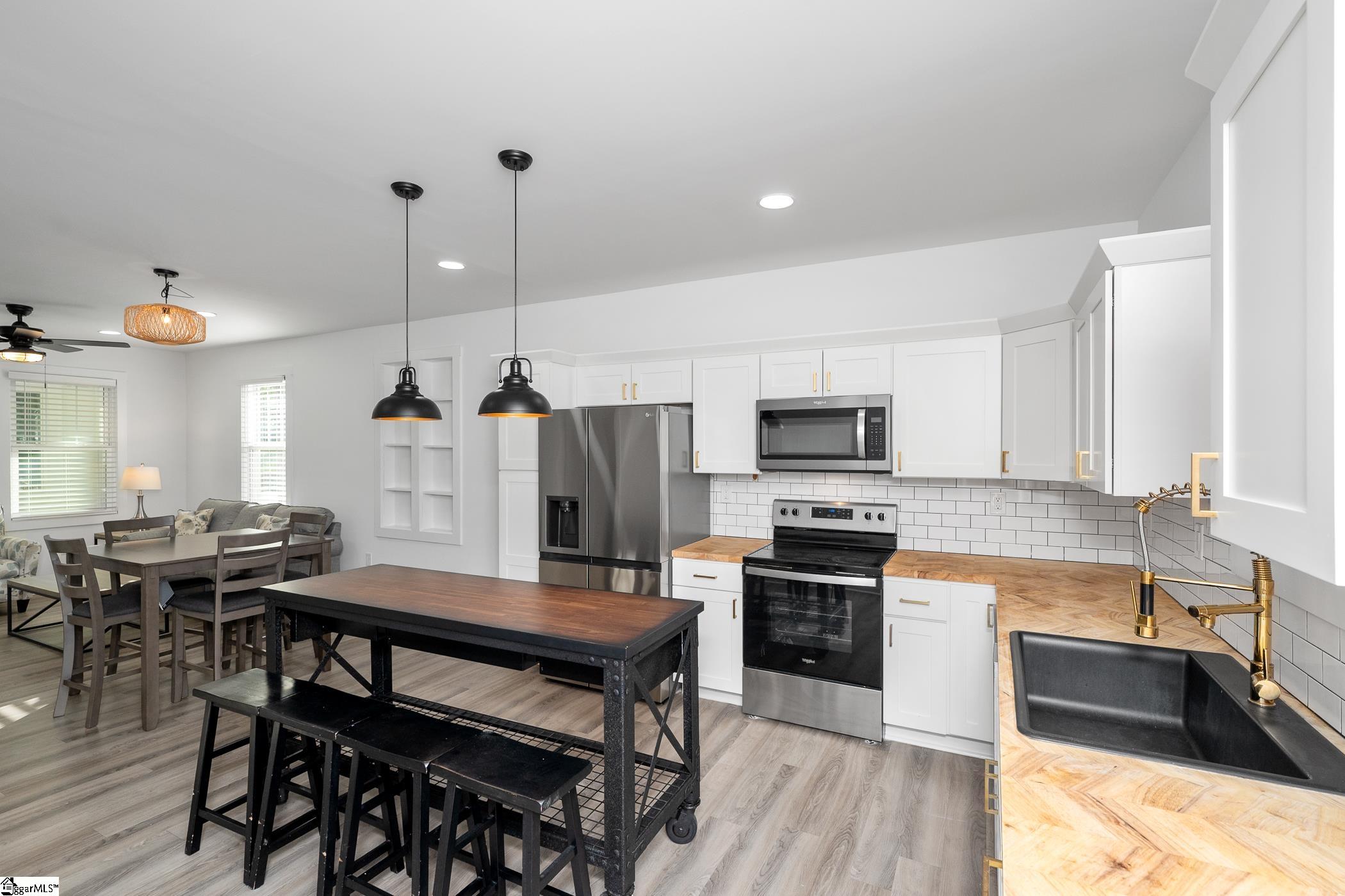 114 E Parker Road Greenville, SC 29611