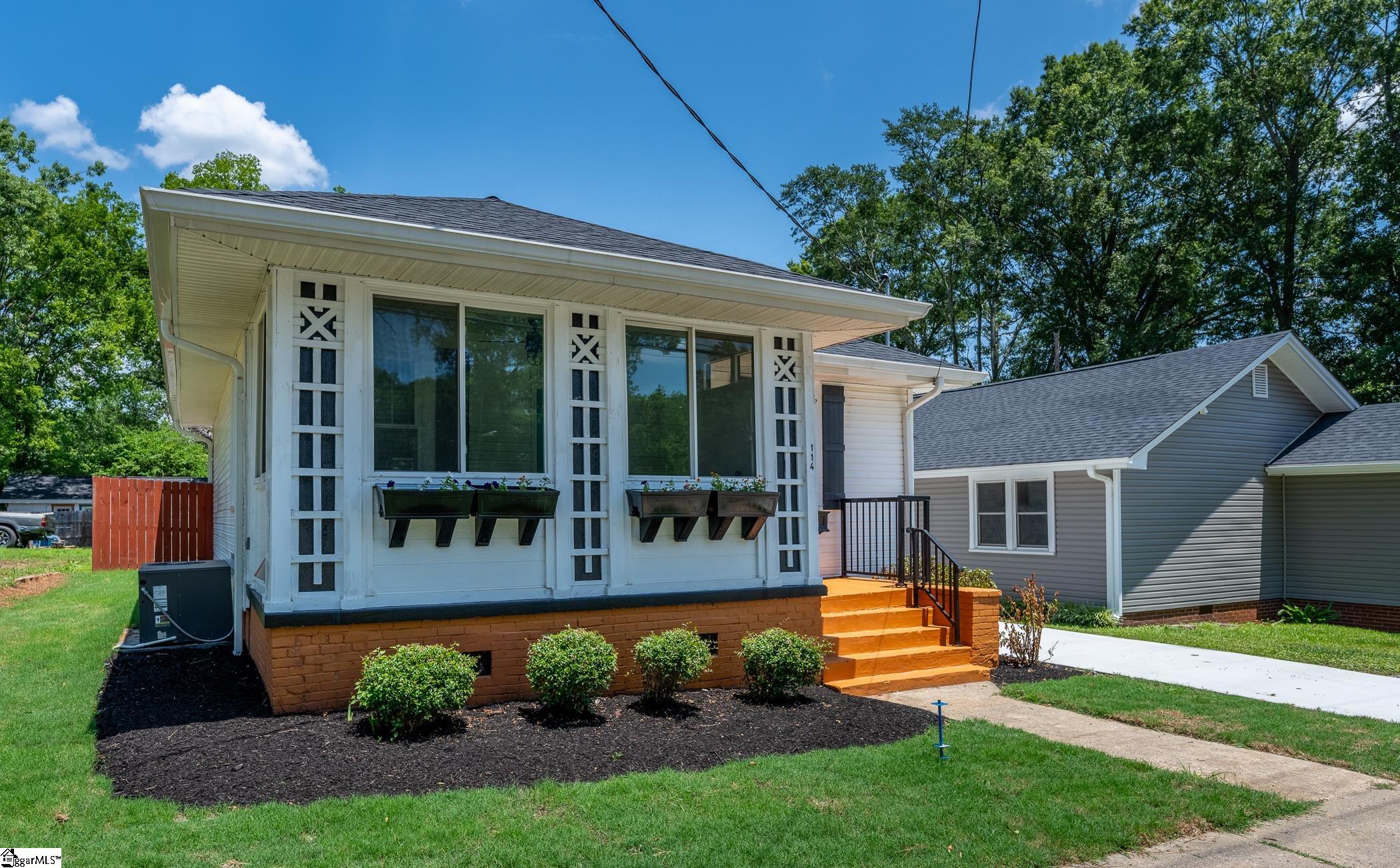 114 E Parker Road Greenville, SC 29611