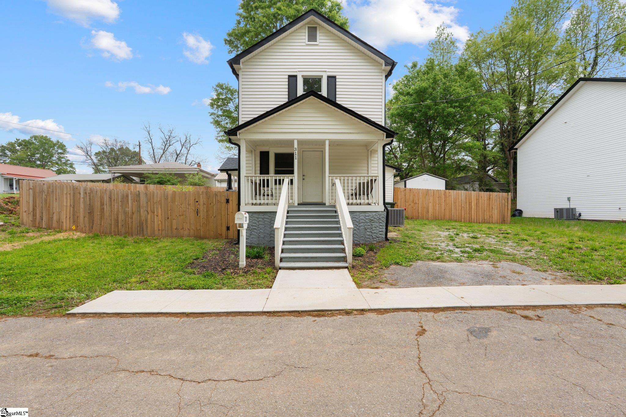 311 Bullington Street Woodruff, SC 29388