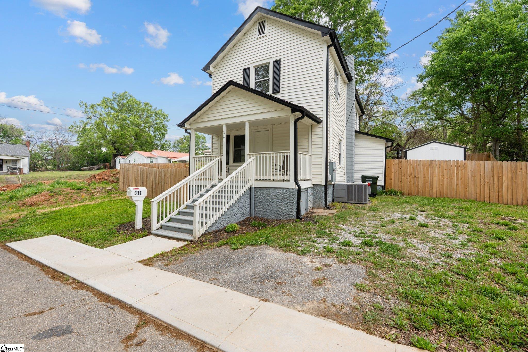 311 Bullington Street Woodruff, SC 29388