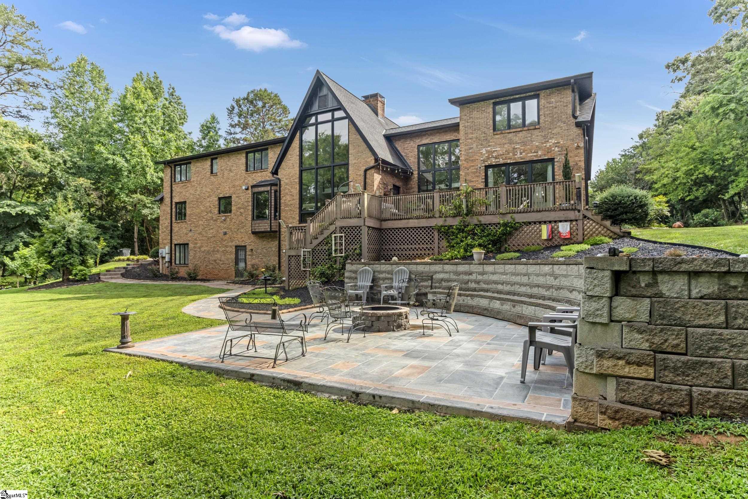 106 Riverbank Court Moore, SC 29369