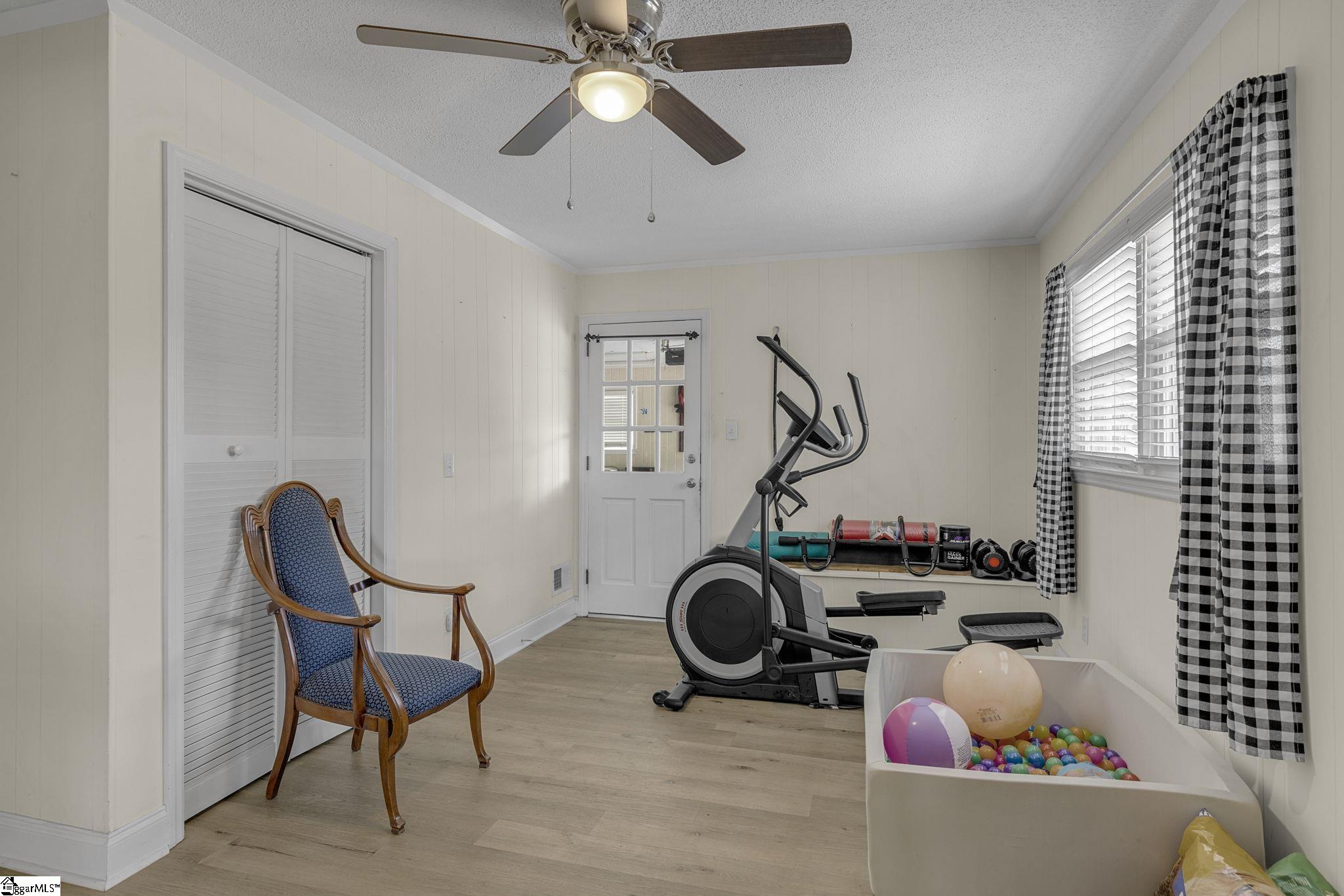 208 Kenneth Drive Boiling Springs, SC 29316