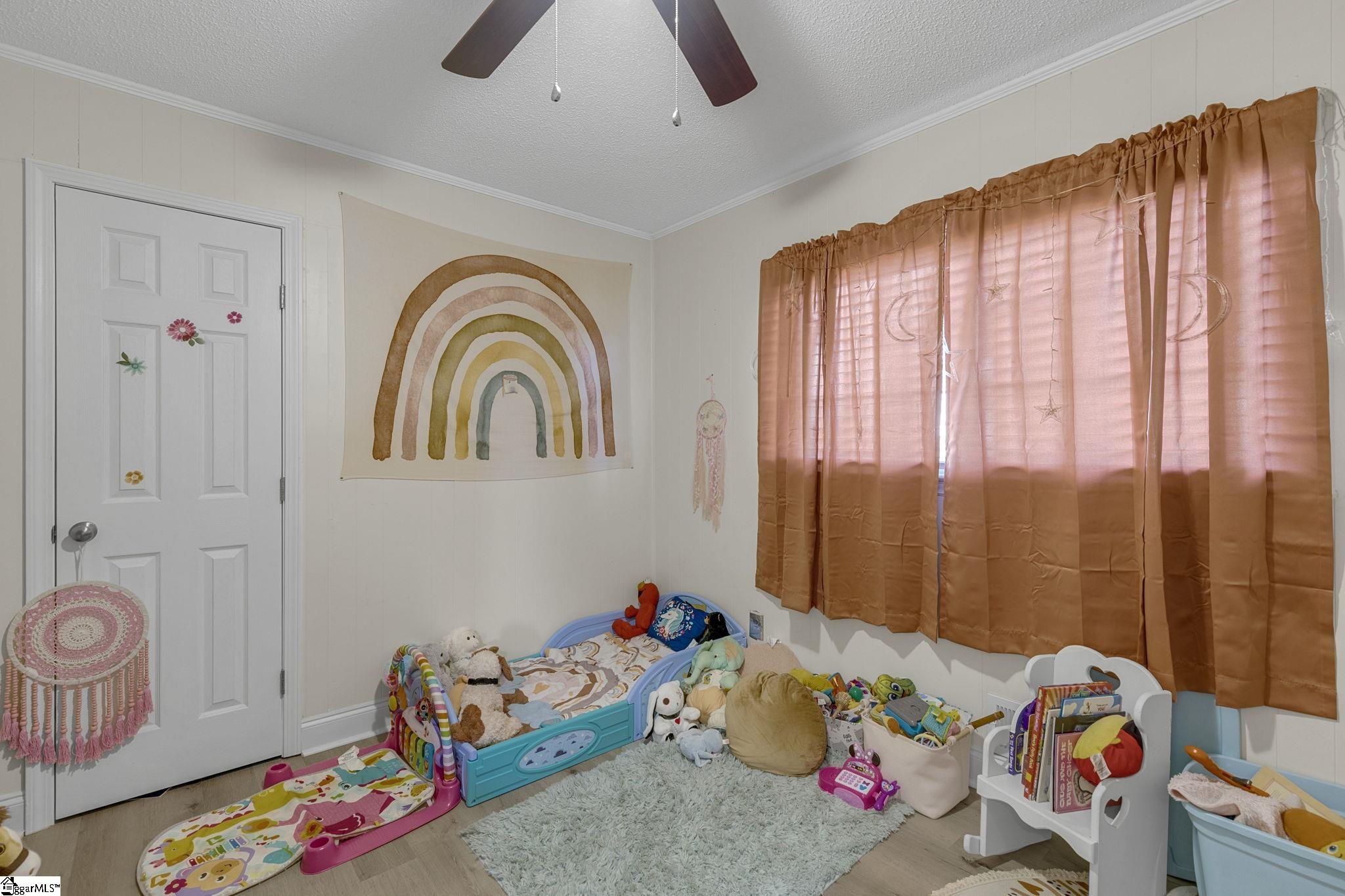 208 Kenneth Drive Boiling Springs, SC 29316