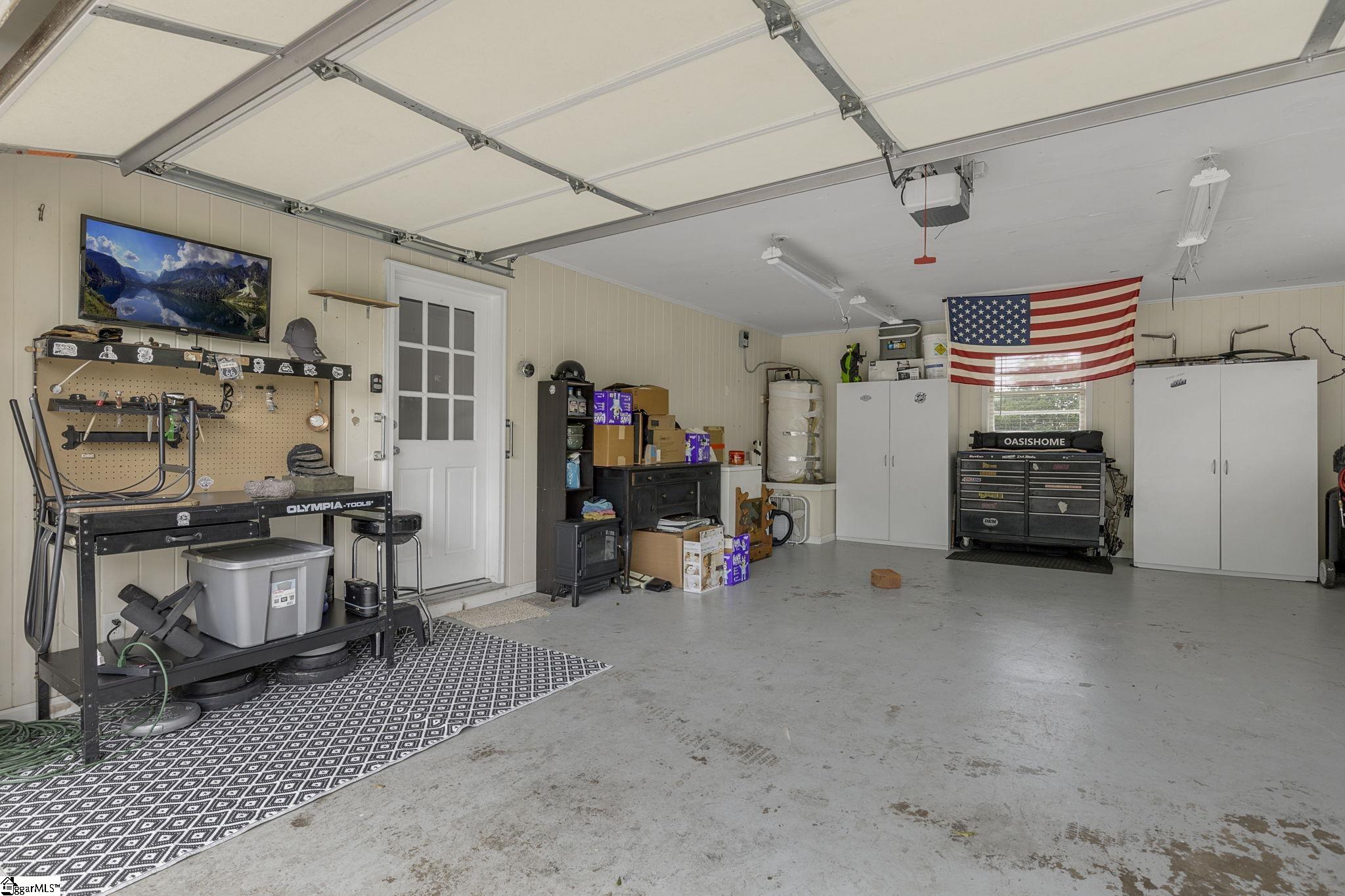 208 Kenneth Drive Boiling Springs, SC 29316