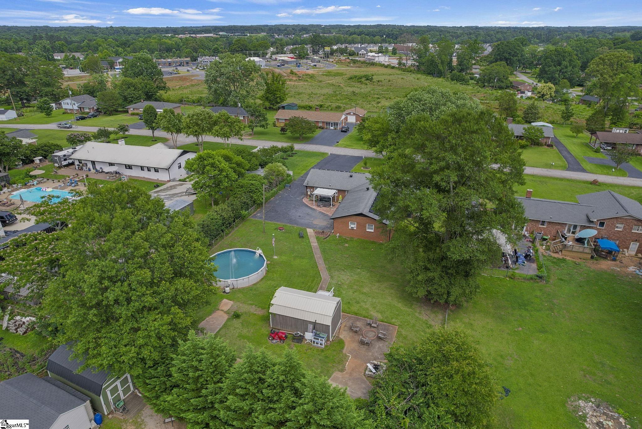 208 Kenneth Drive Boiling Springs, SC 29316