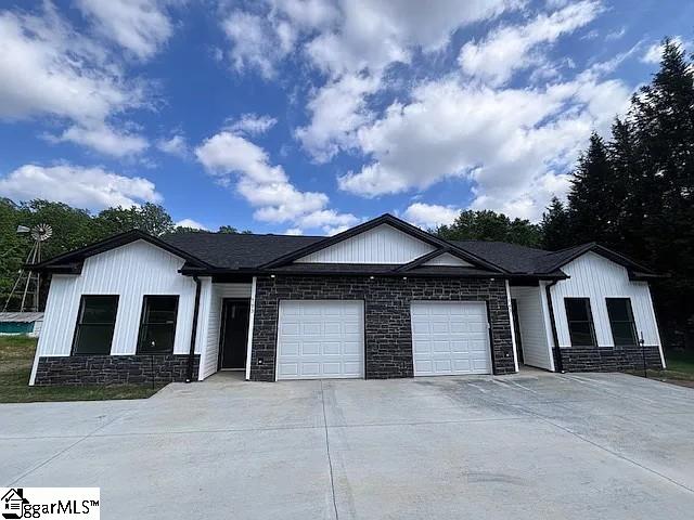 793/795 Lyman Road Inman, SC 29349