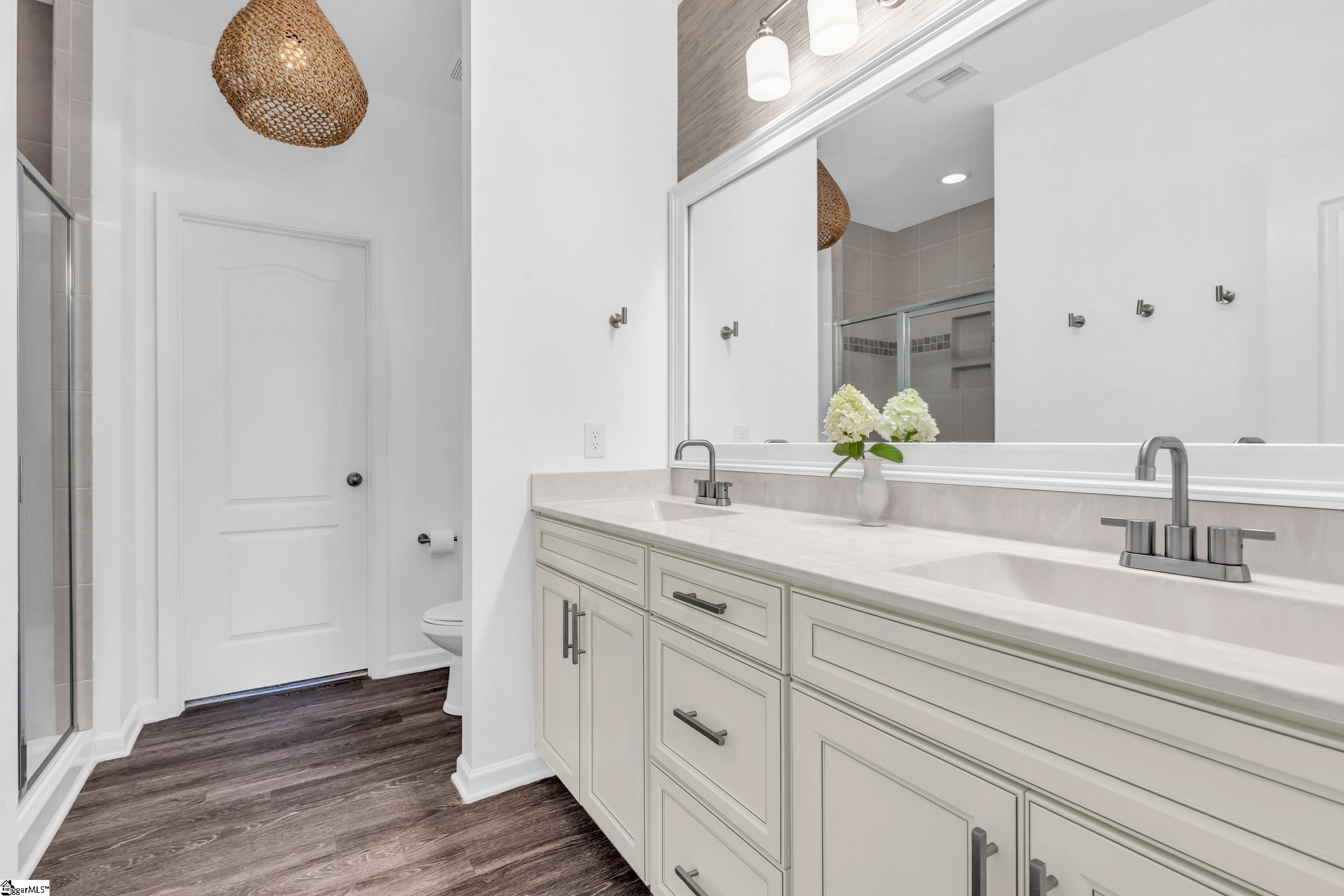 704 Daisy Hill Lane Simpsonville, SC 29681