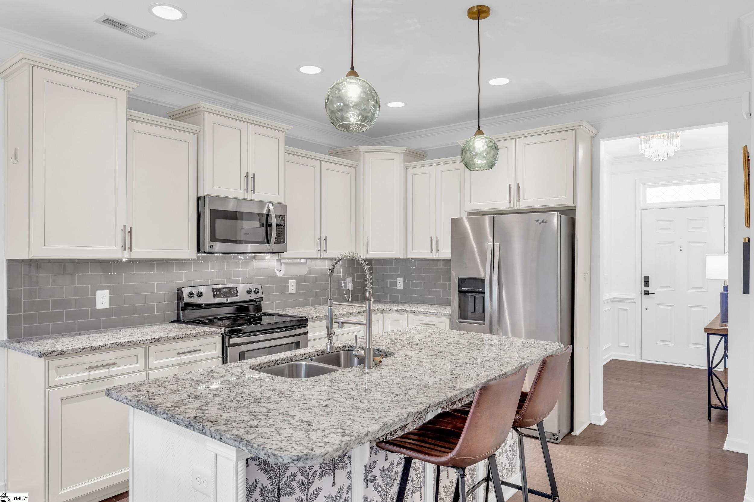 704 Daisy Hill Lane Simpsonville, SC 29681