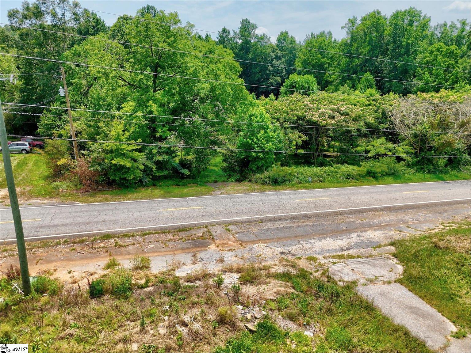2349 Old Dobbins Bridge Road Townville, SC 29689