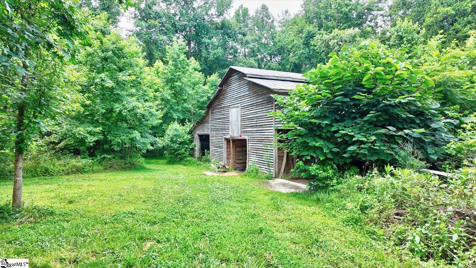 2349 Old Dobbins Bridge Road Townville, SC 29689