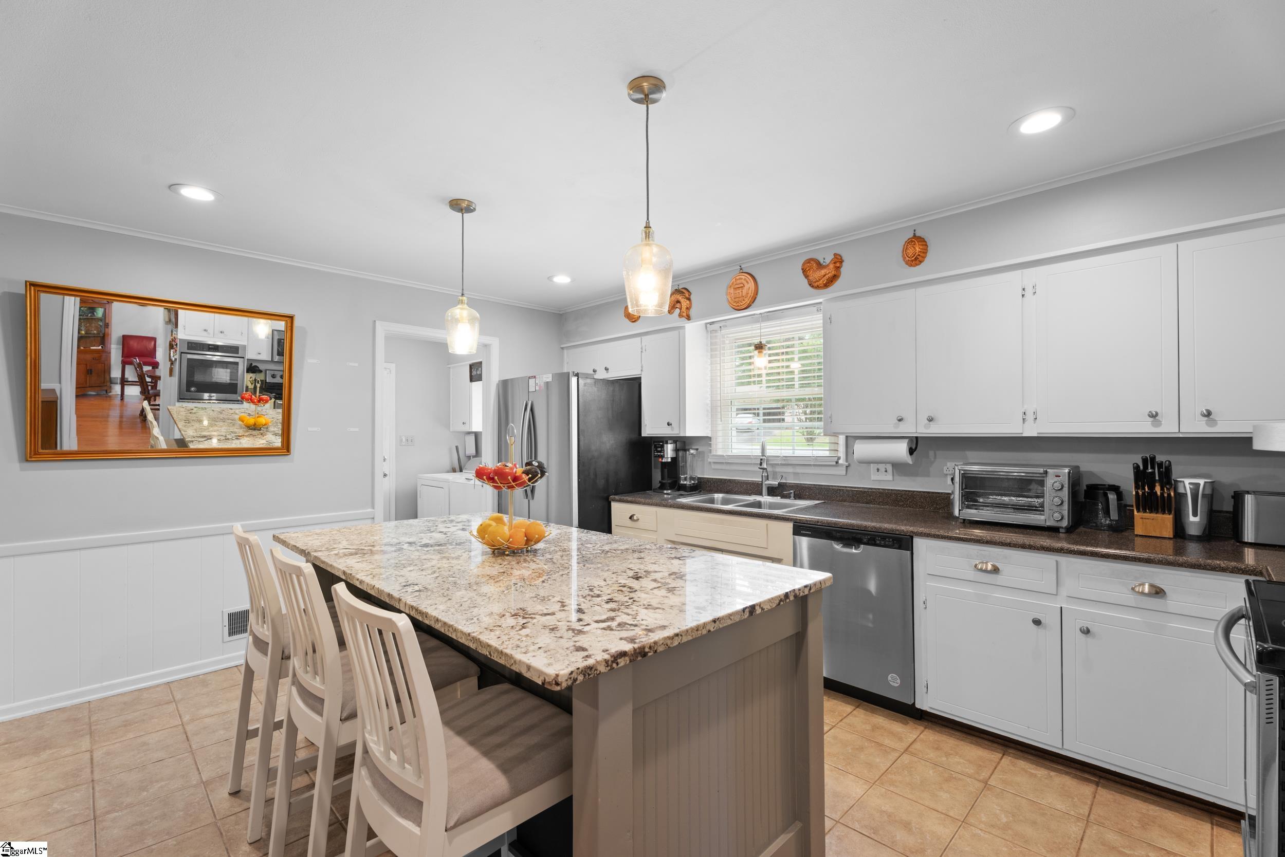302 Peach Valley Drive Spartanburg, SC 29303