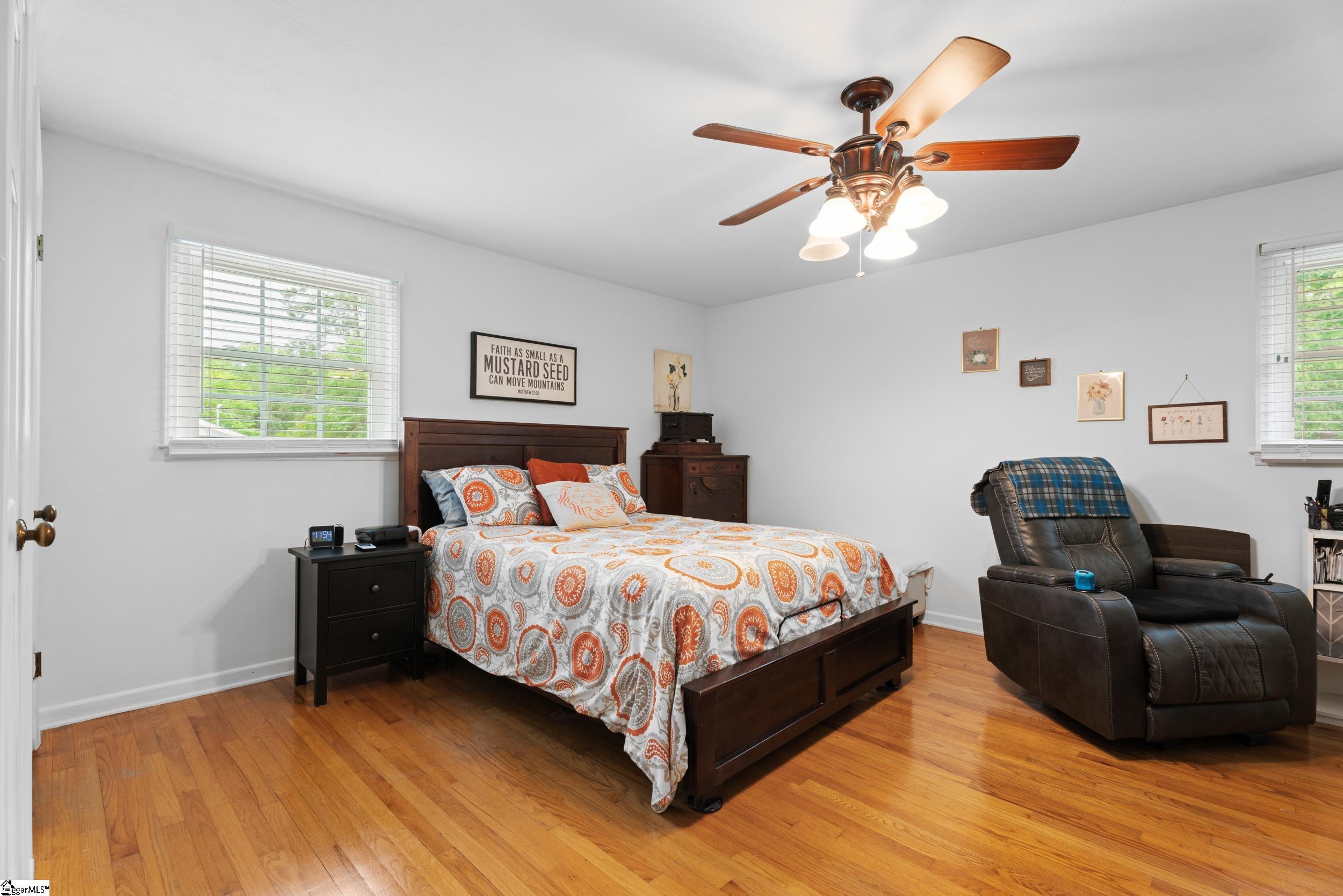 302 Peach Valley Drive Spartanburg, SC 29303
