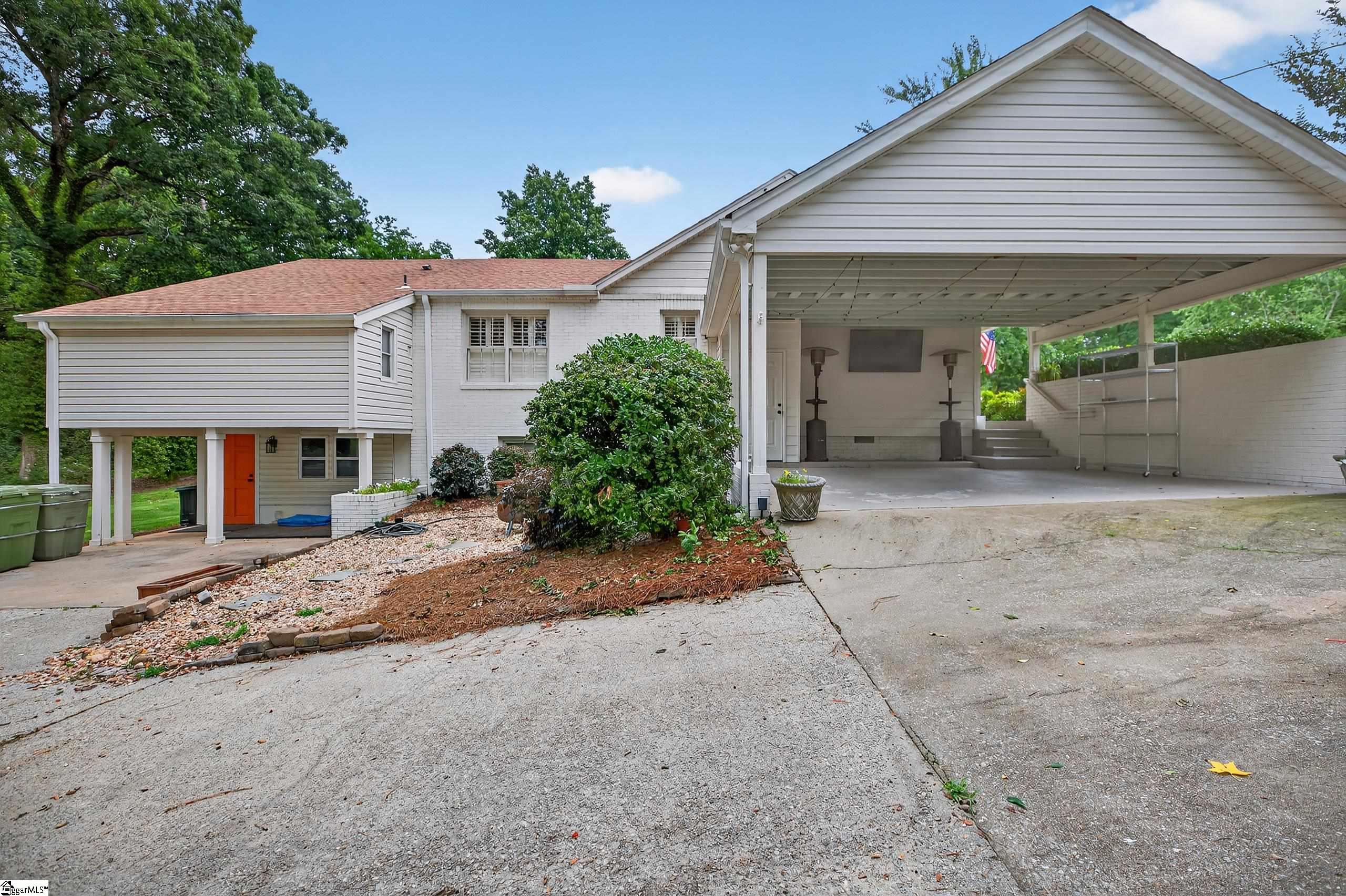 260 Riggs Drive Clemson, SC 29631