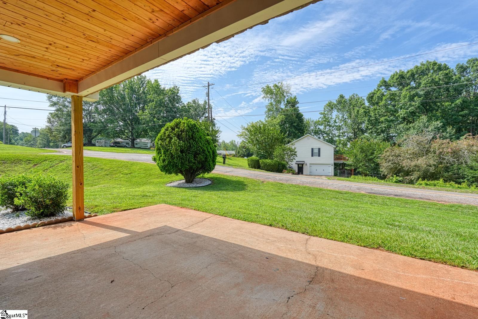 203 Palmetto Drive Greer, SC 29651