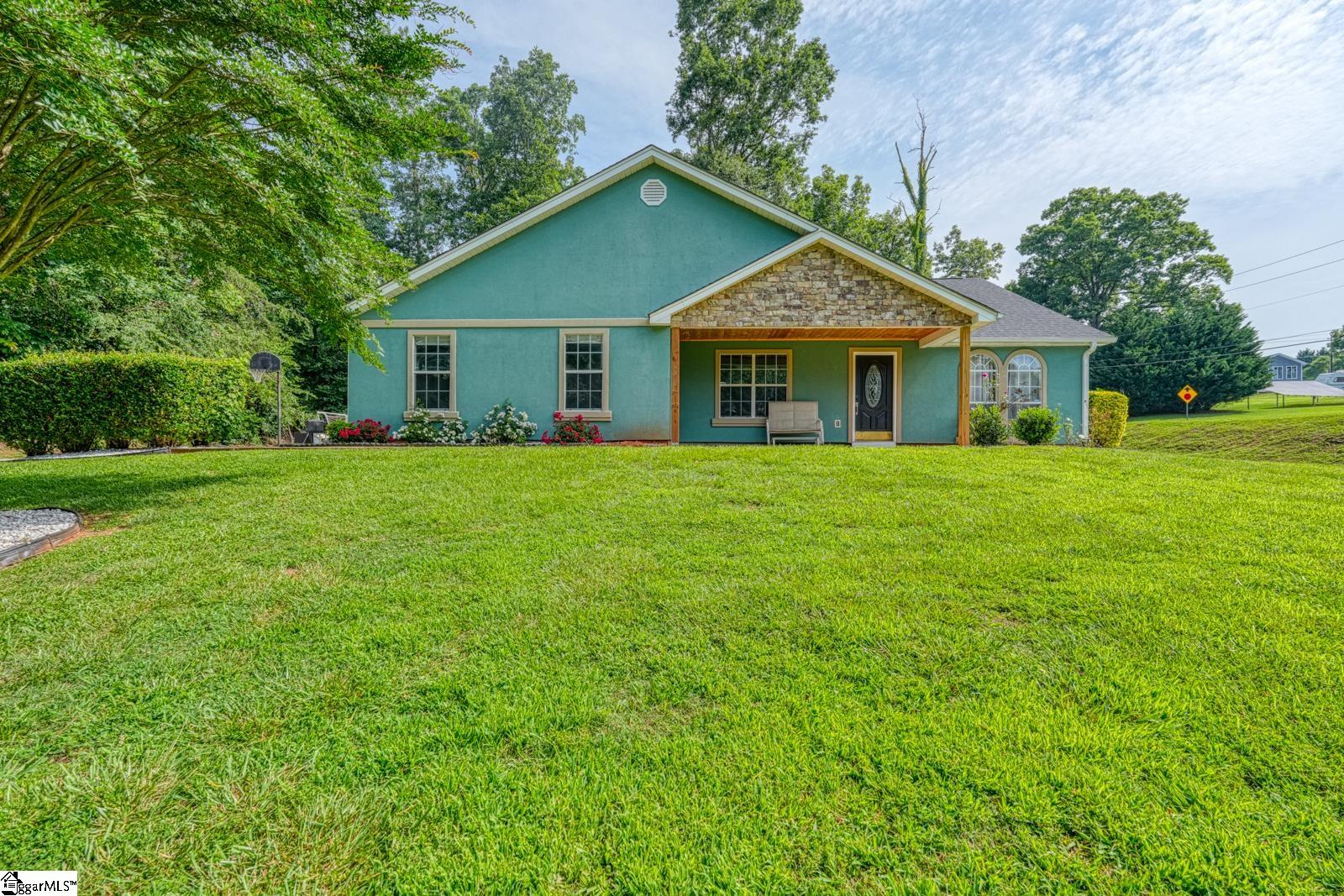 203 Palmetto Drive Greer, SC 29651