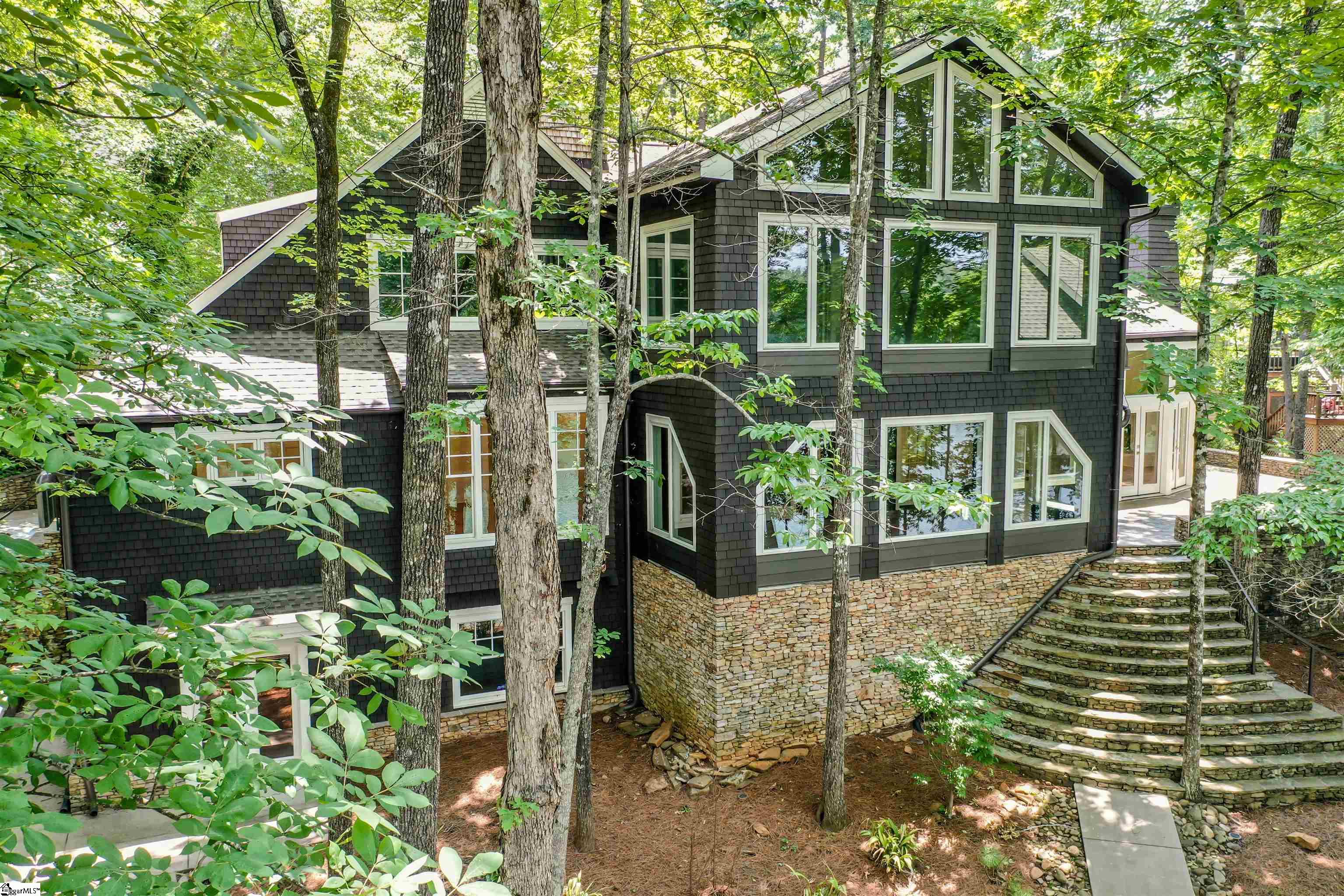 6 Skipper Lane Salem, SC 29676