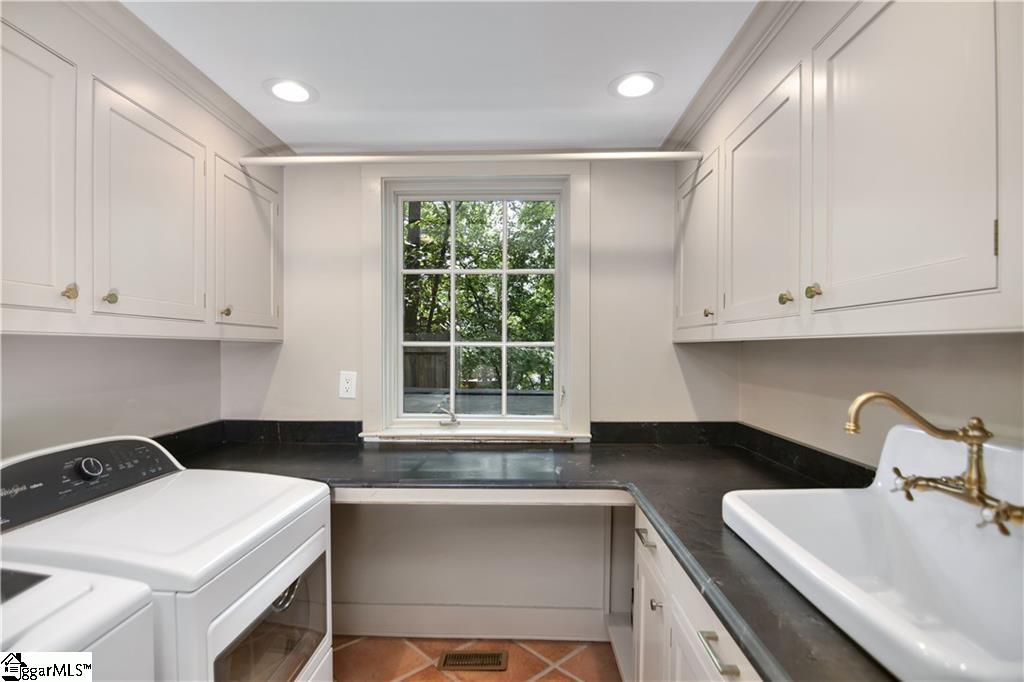 6 Skipper Lane Salem, SC 29676