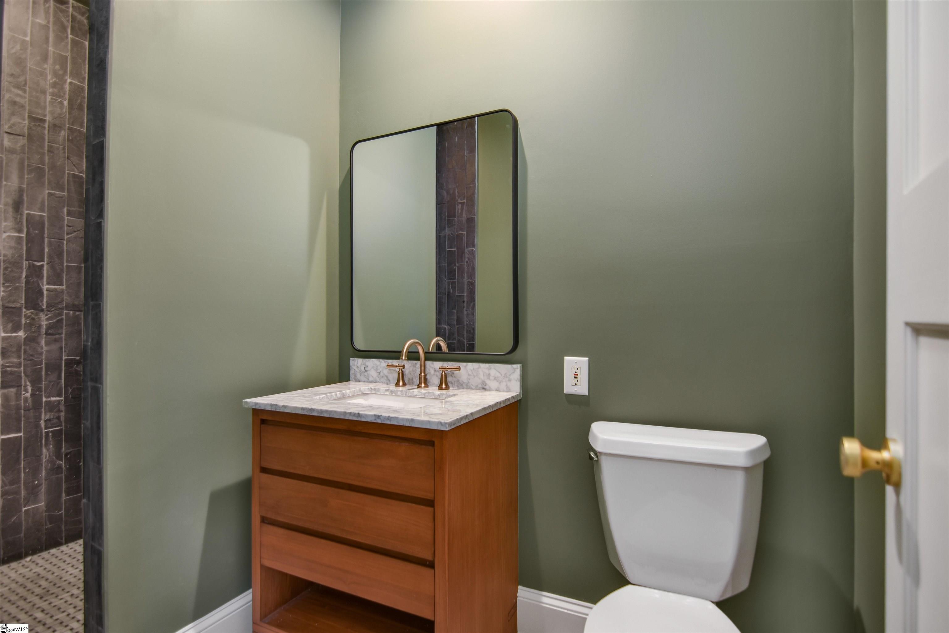 6 Skipper Lane Salem, SC 29676