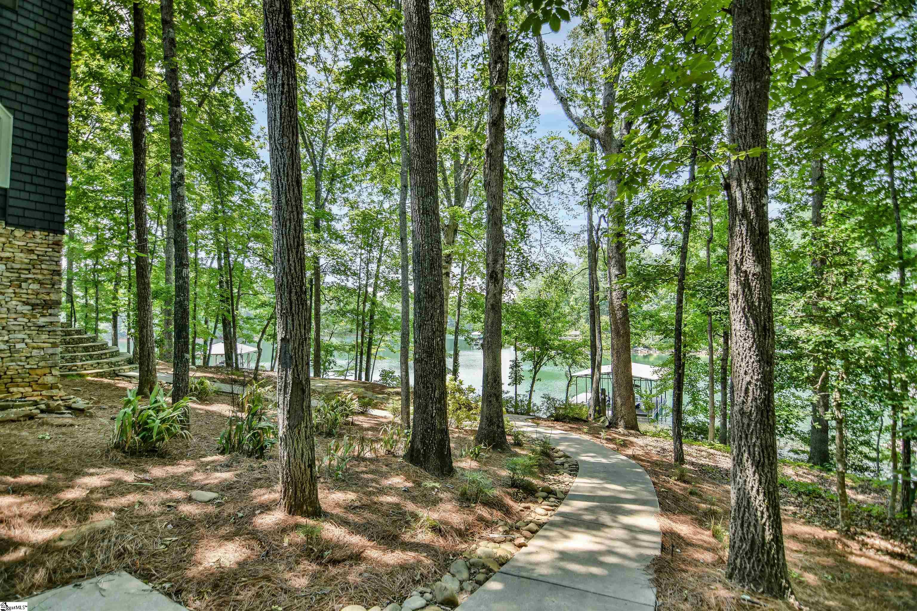6 Skipper Lane Salem, SC 29676