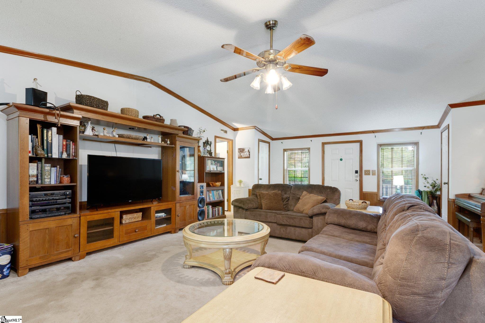 215 Pearson Road Woodruff, SC 29388