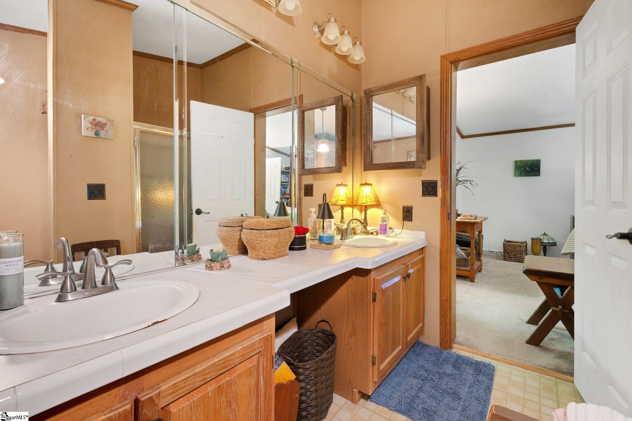 215 Pearson Road Woodruff, SC 29388