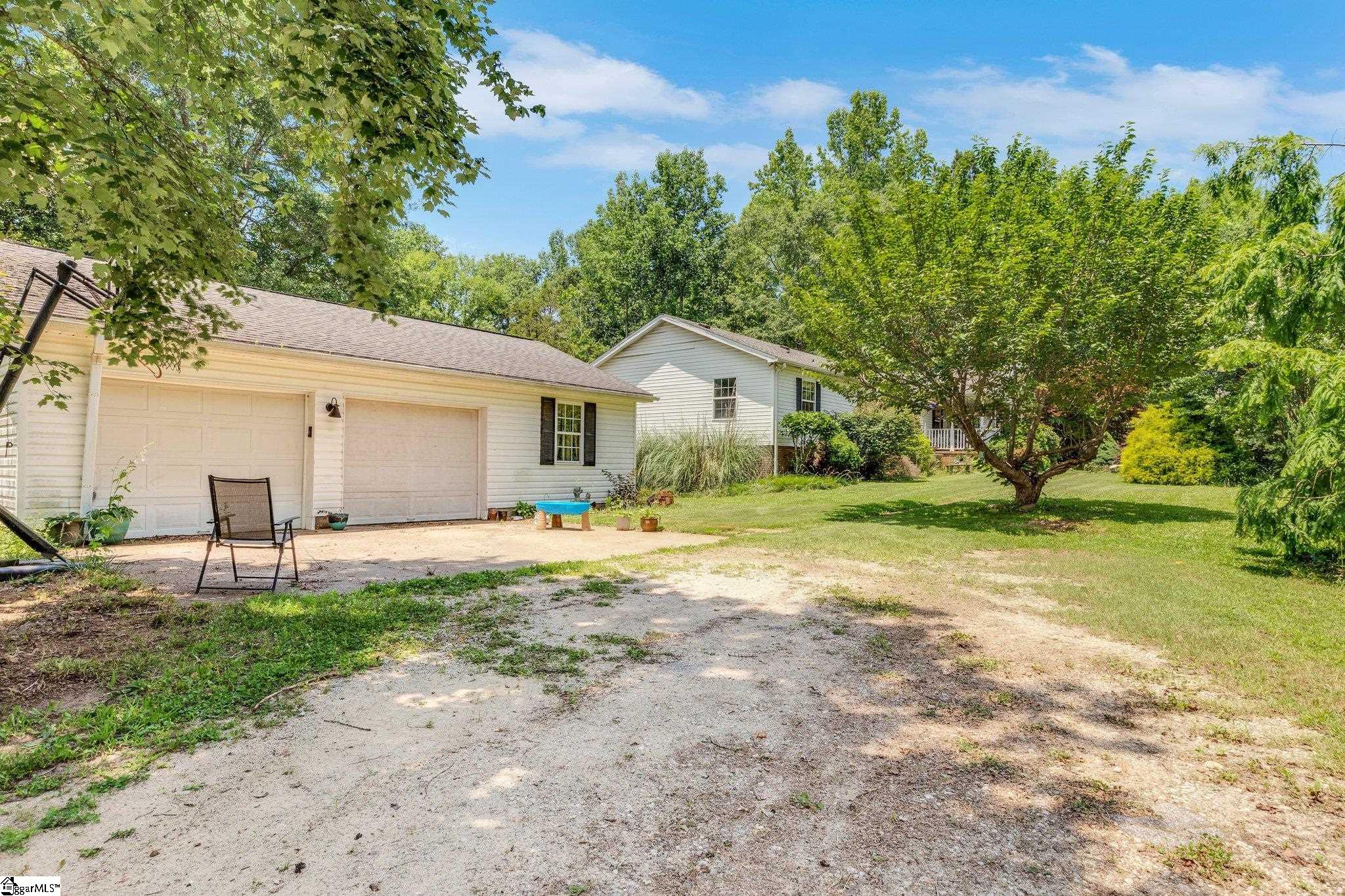 215 Pearson Road Woodruff, SC 29388