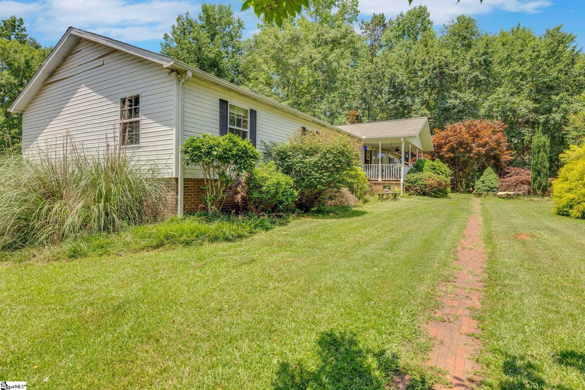 215 Pearson Road Woodruff, SC 29388