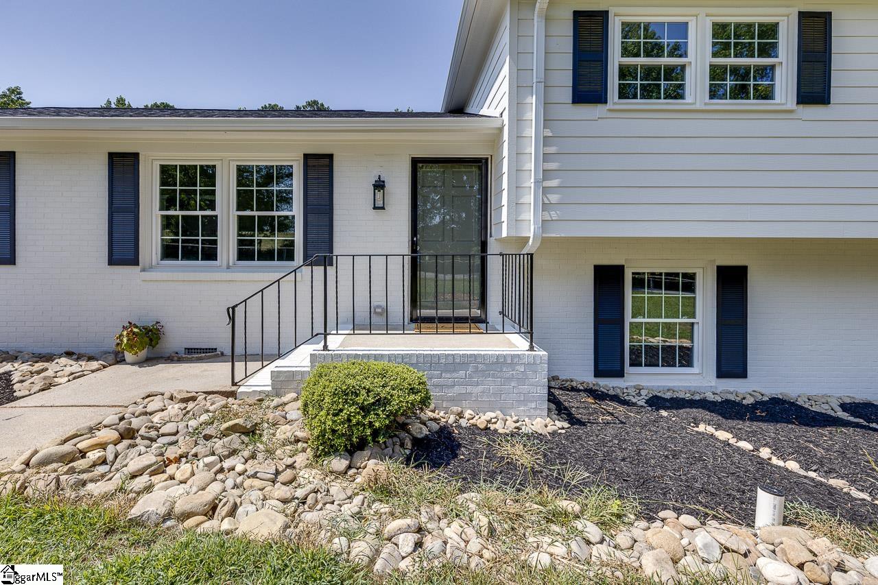 1418 Grove Road Anderson, SC 29621